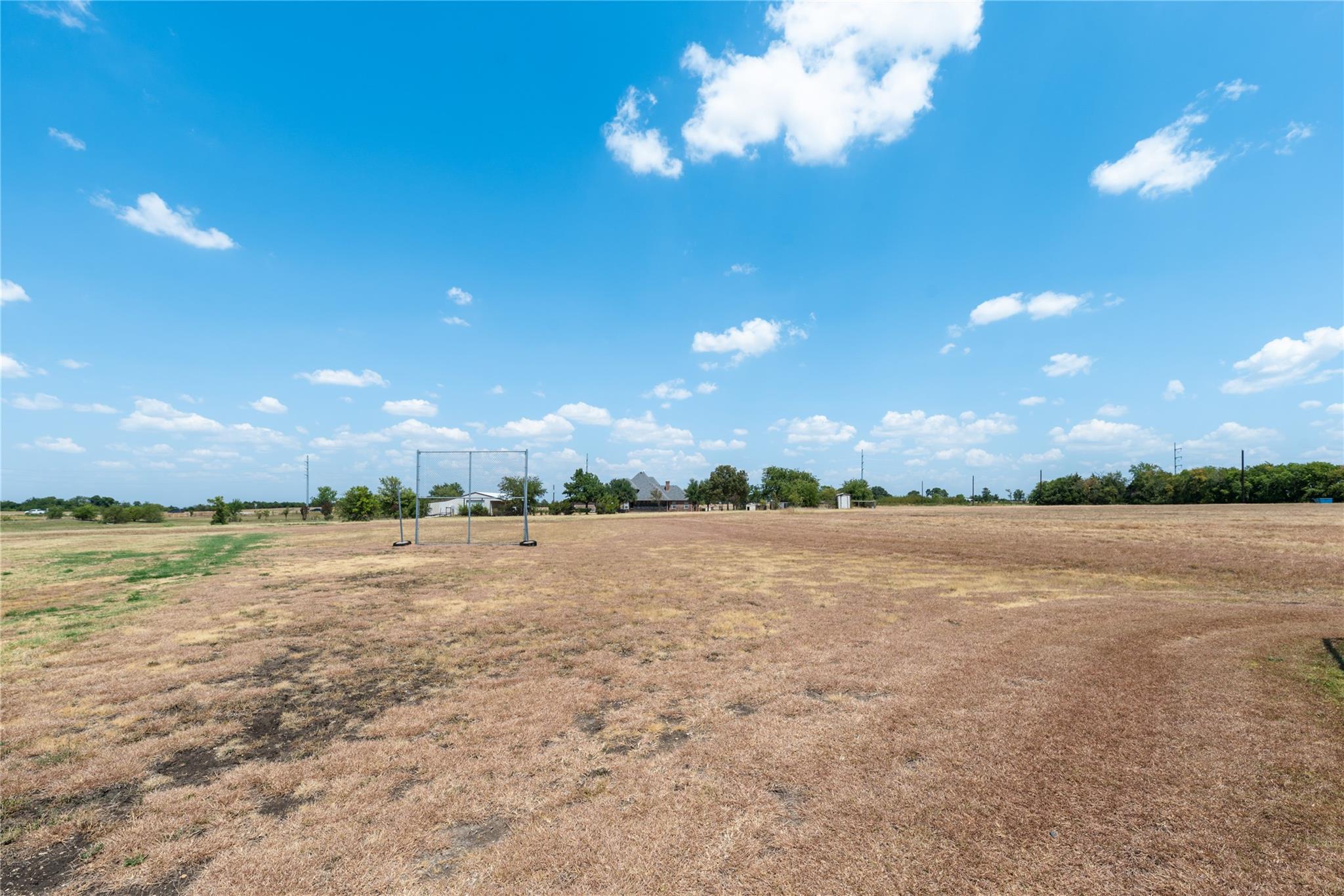 main property photo 21