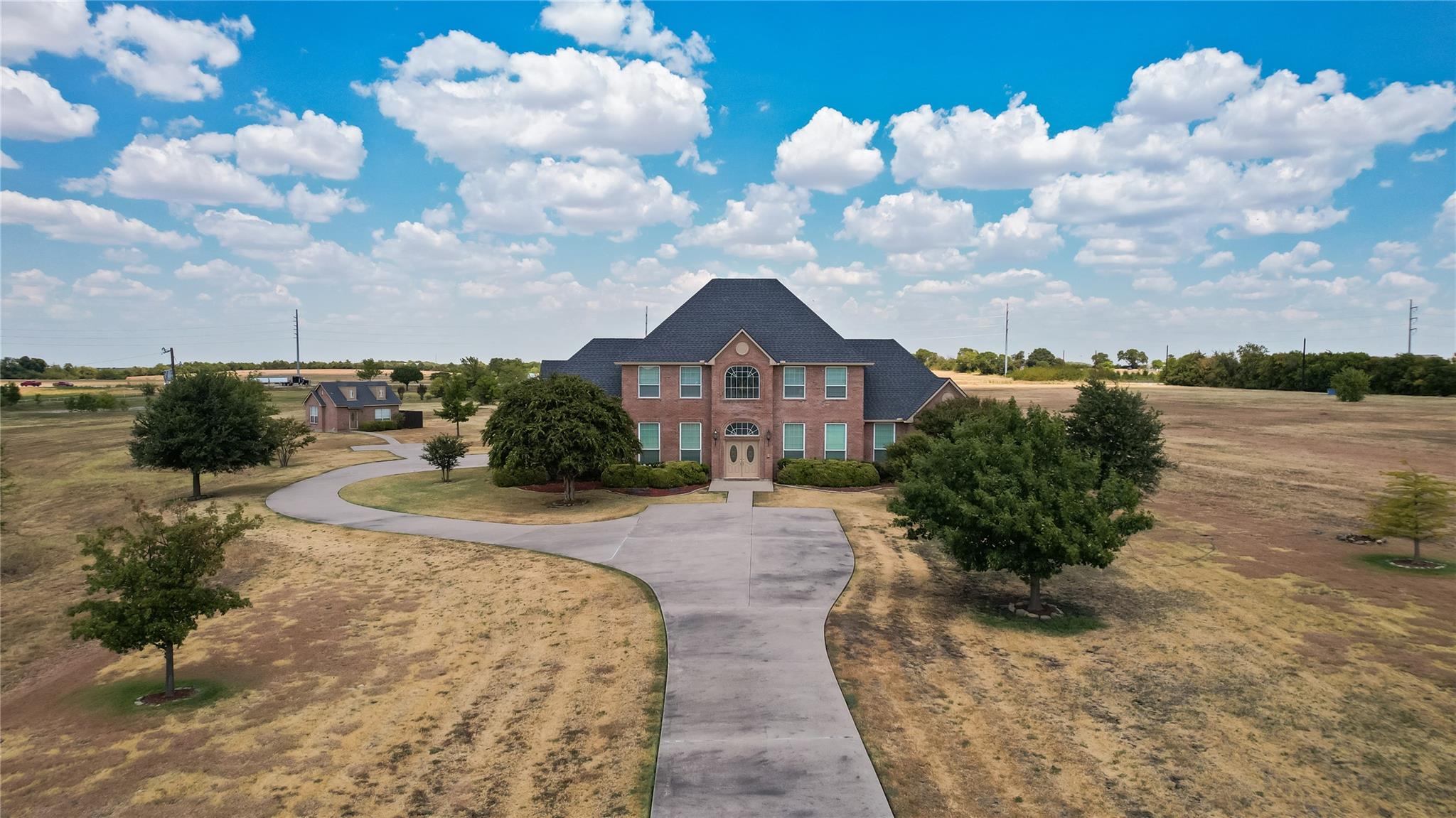 main property photo 3