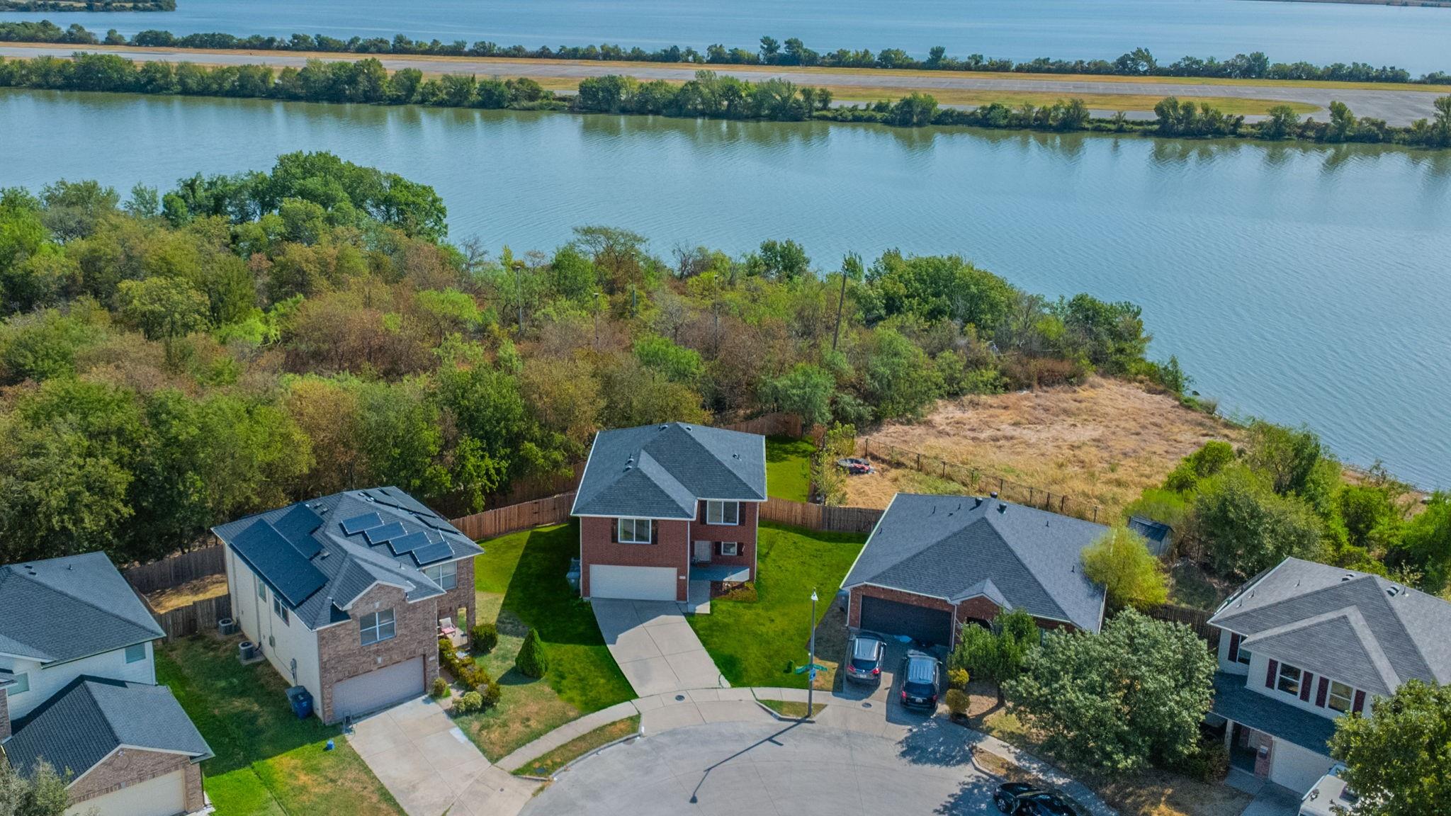 main property photo 31