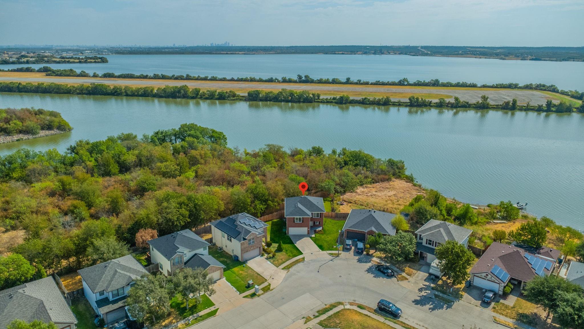 main property photo 32