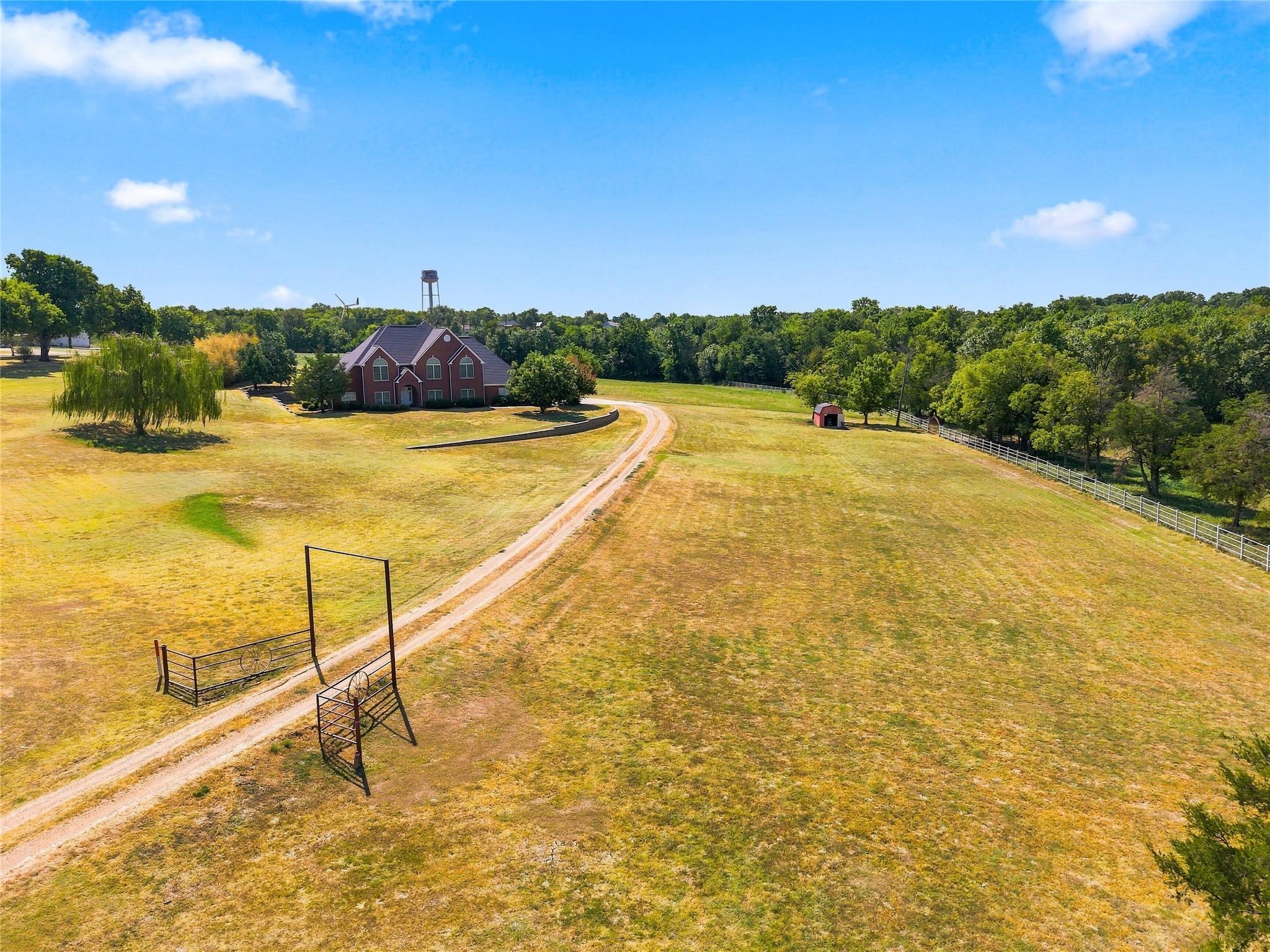 main property photo 39