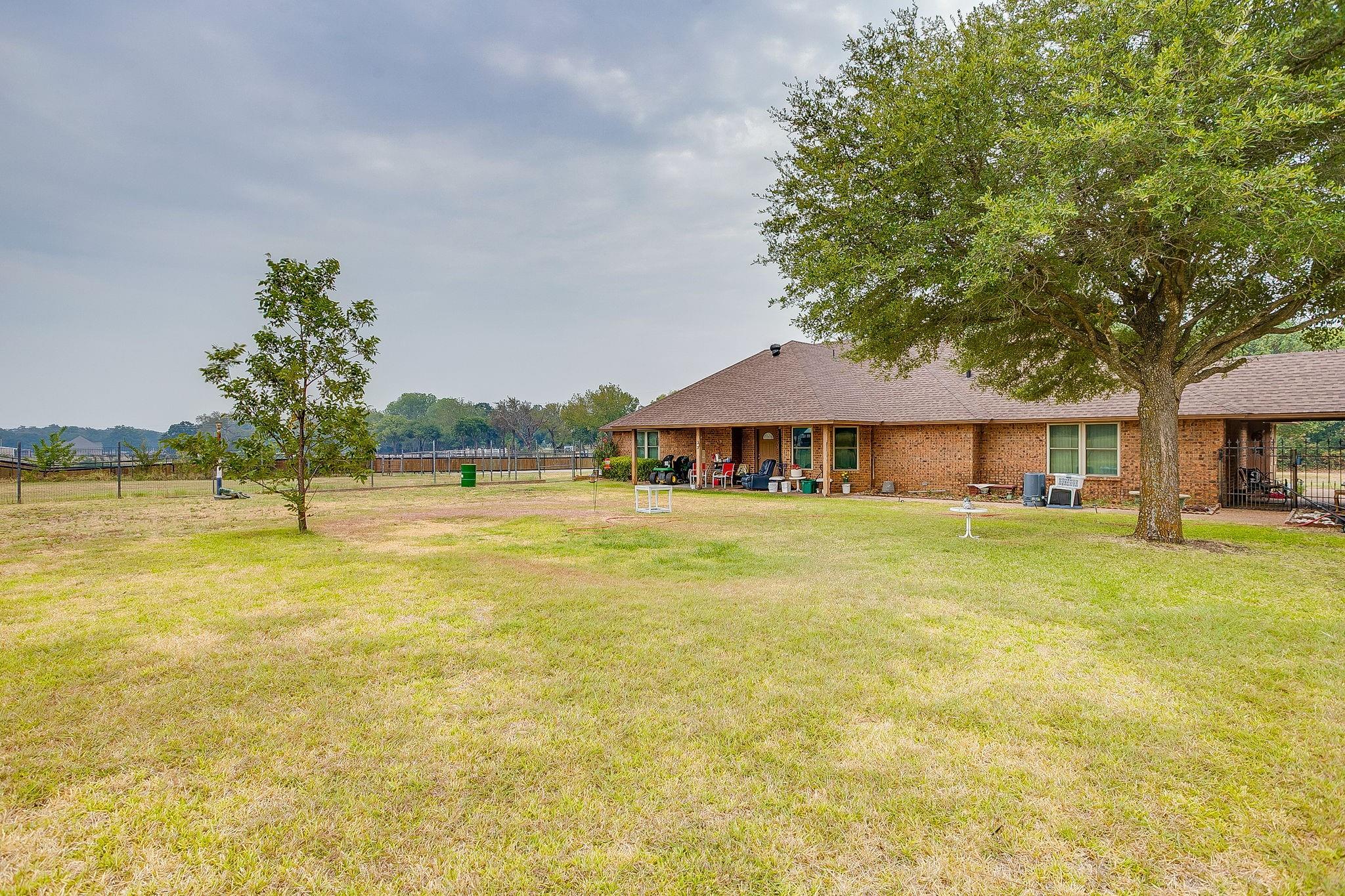main property photo 33