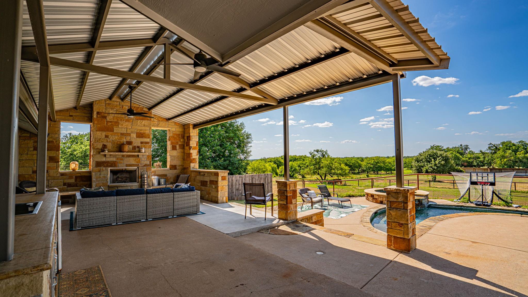 main property photo 26