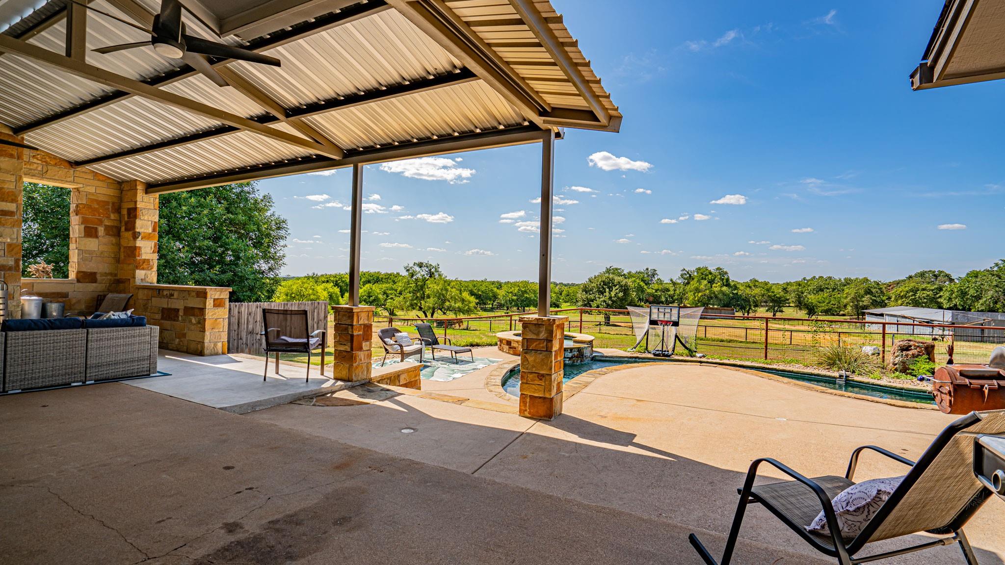 main property photo 27