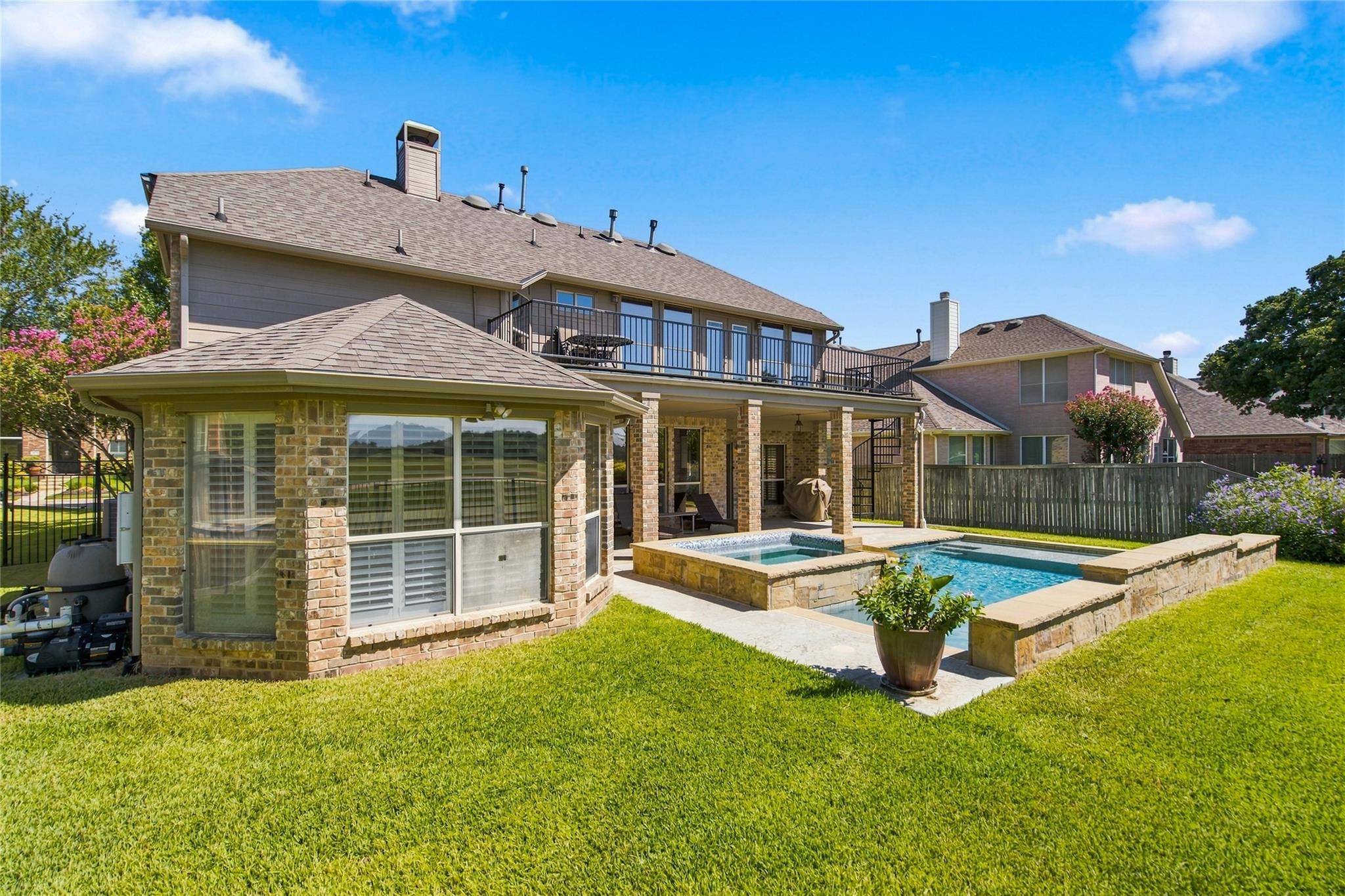 main property photo 36