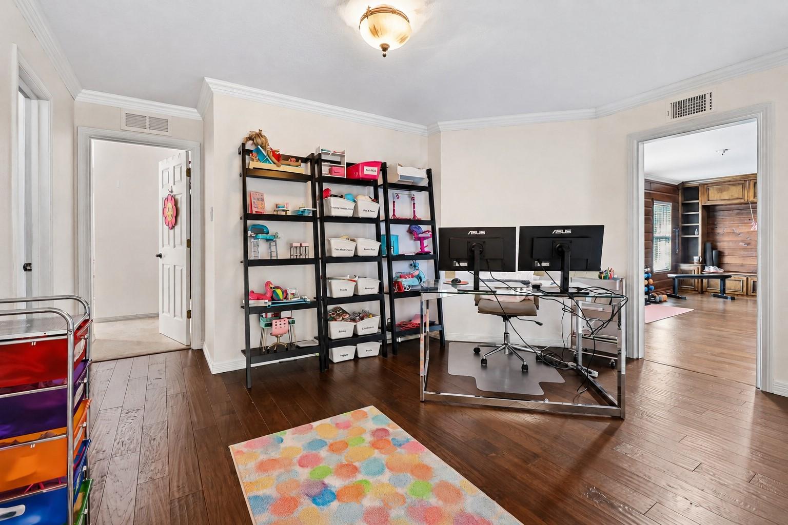 main property photo 25