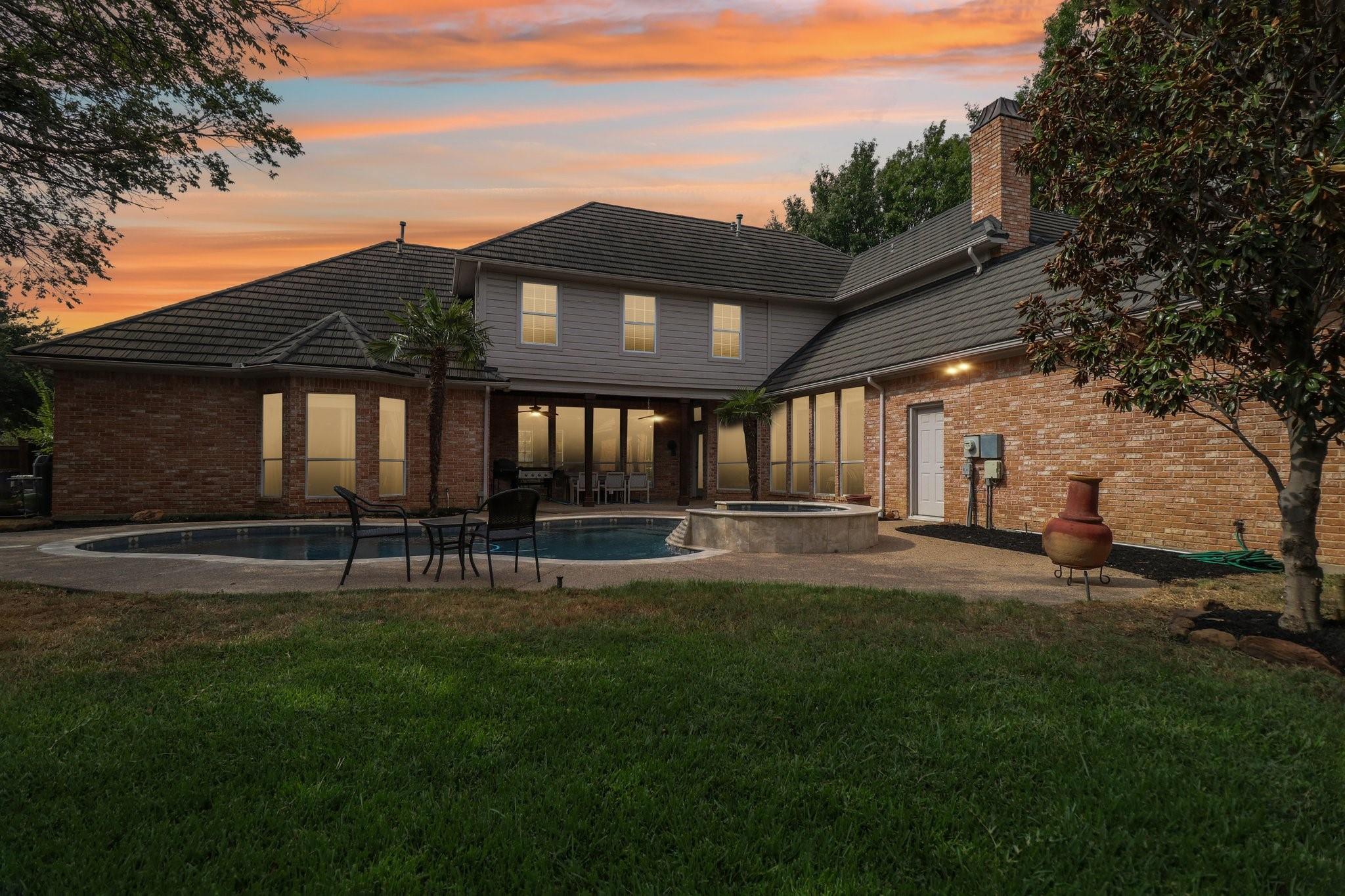 main property photo 32