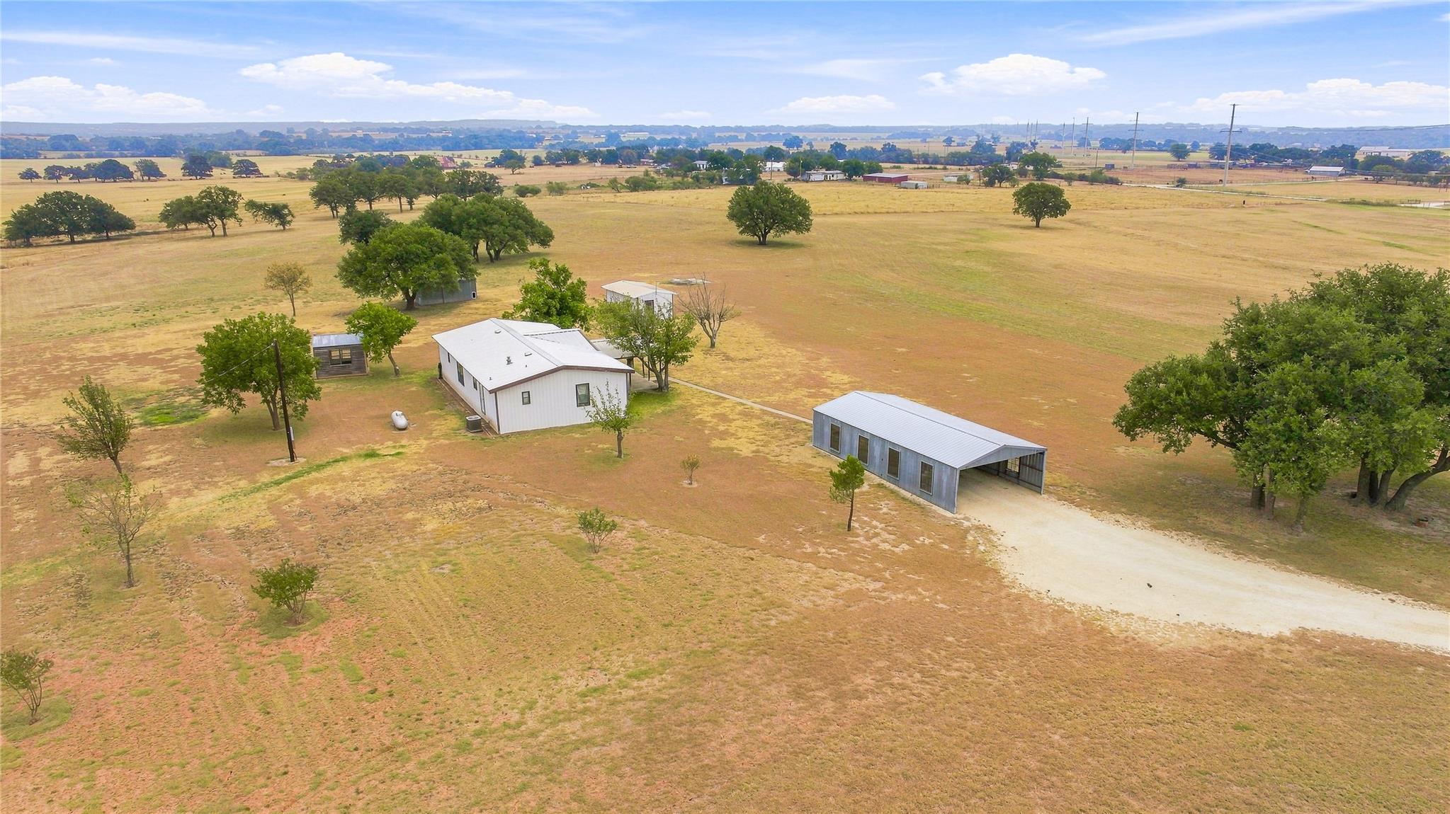 main property photo 34
