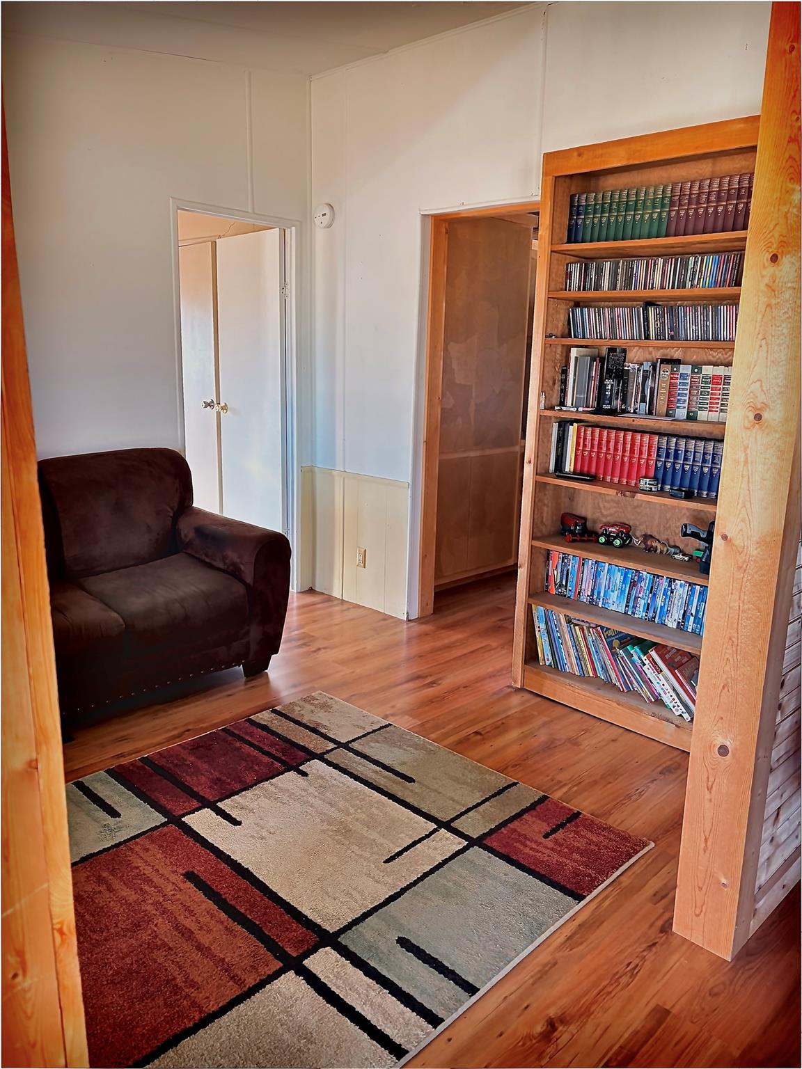 main property photo 5