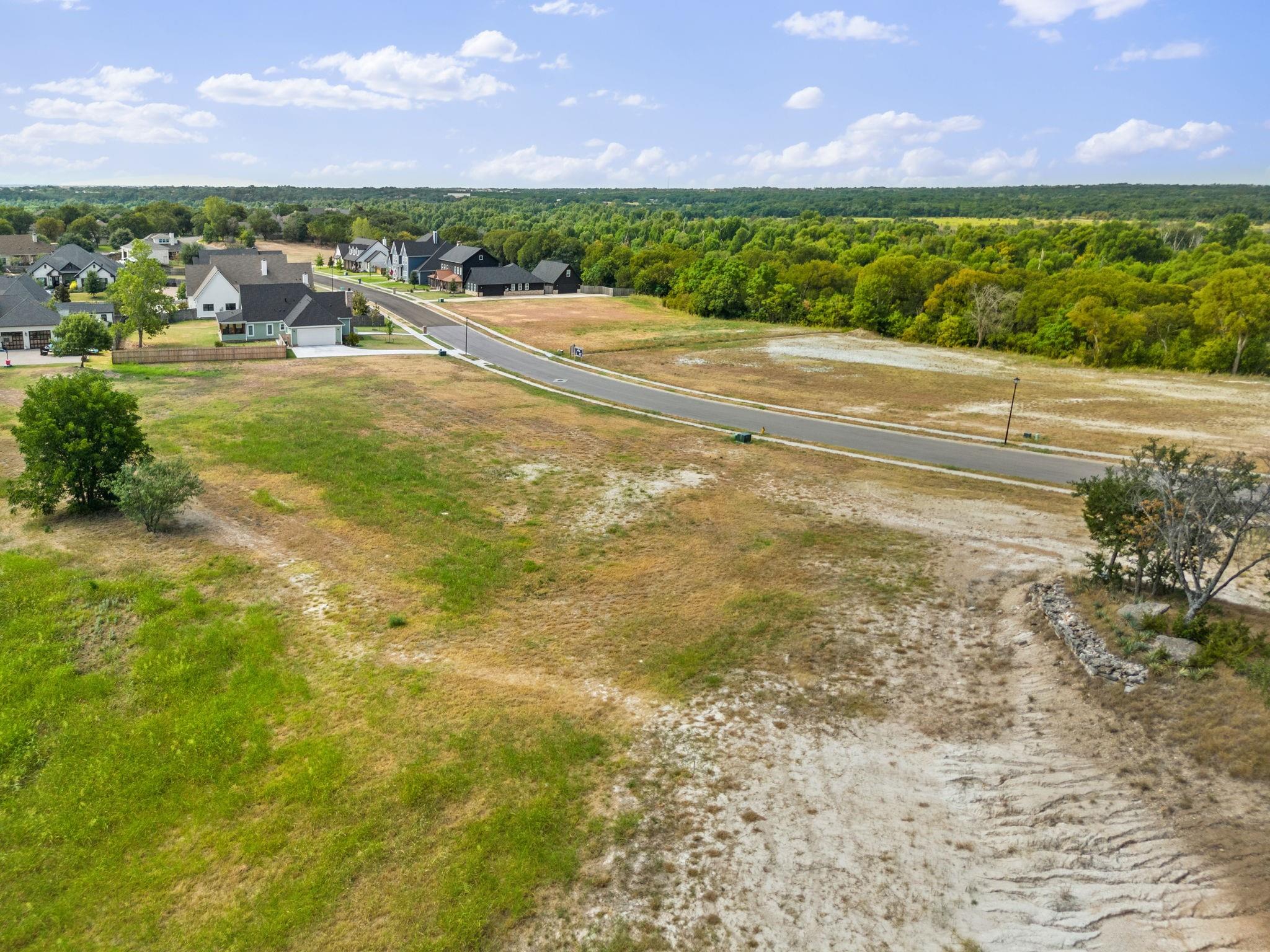 main property photo 11