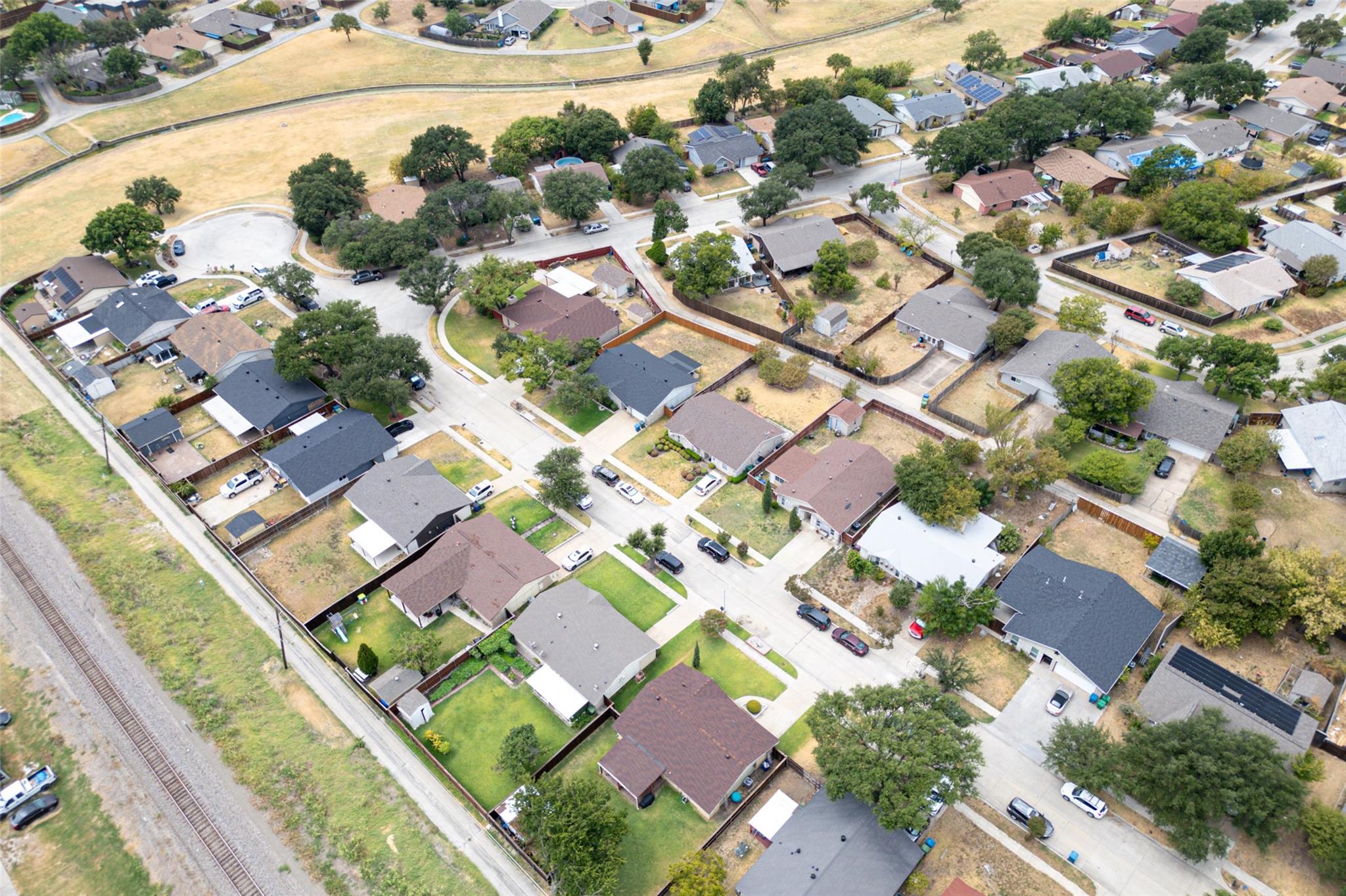 main property photo 27