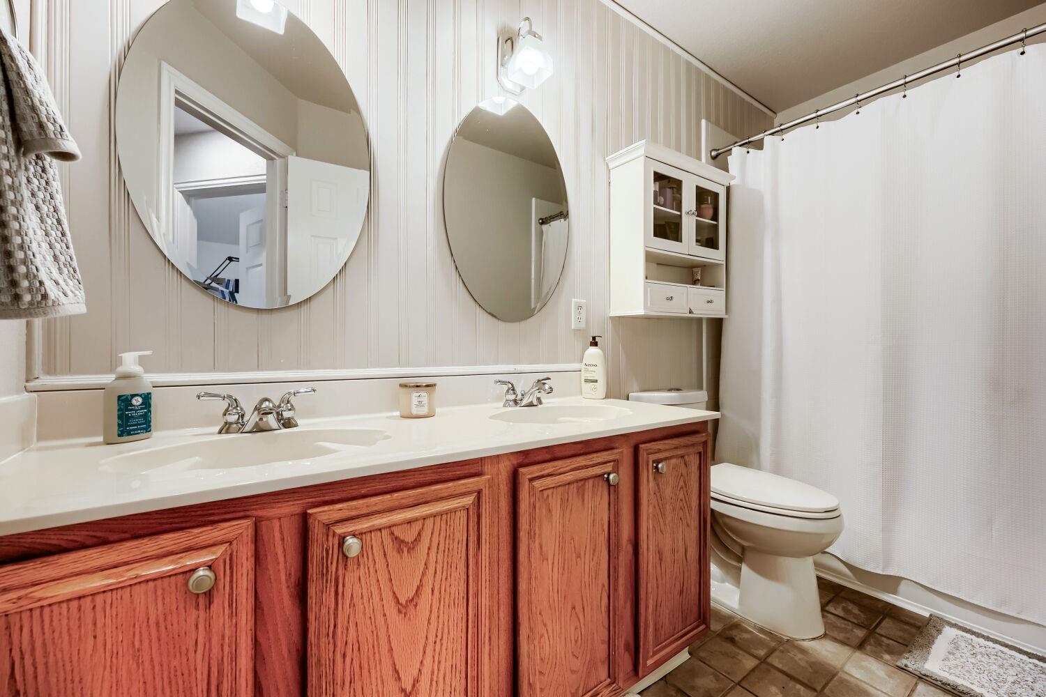 main property photo 20