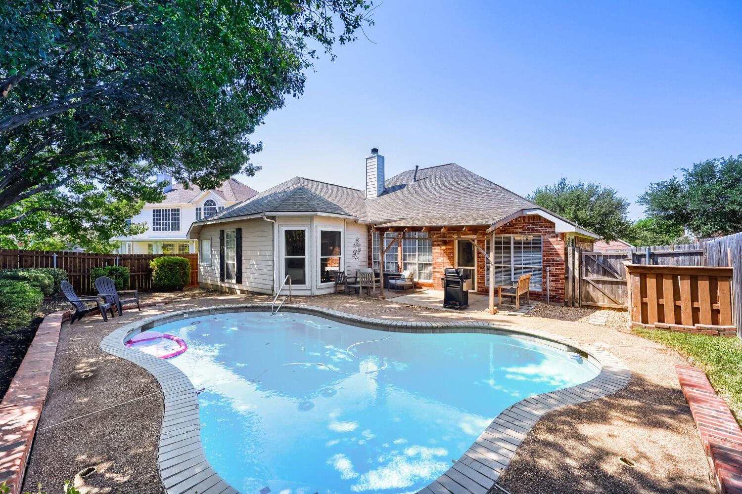main property photo 26