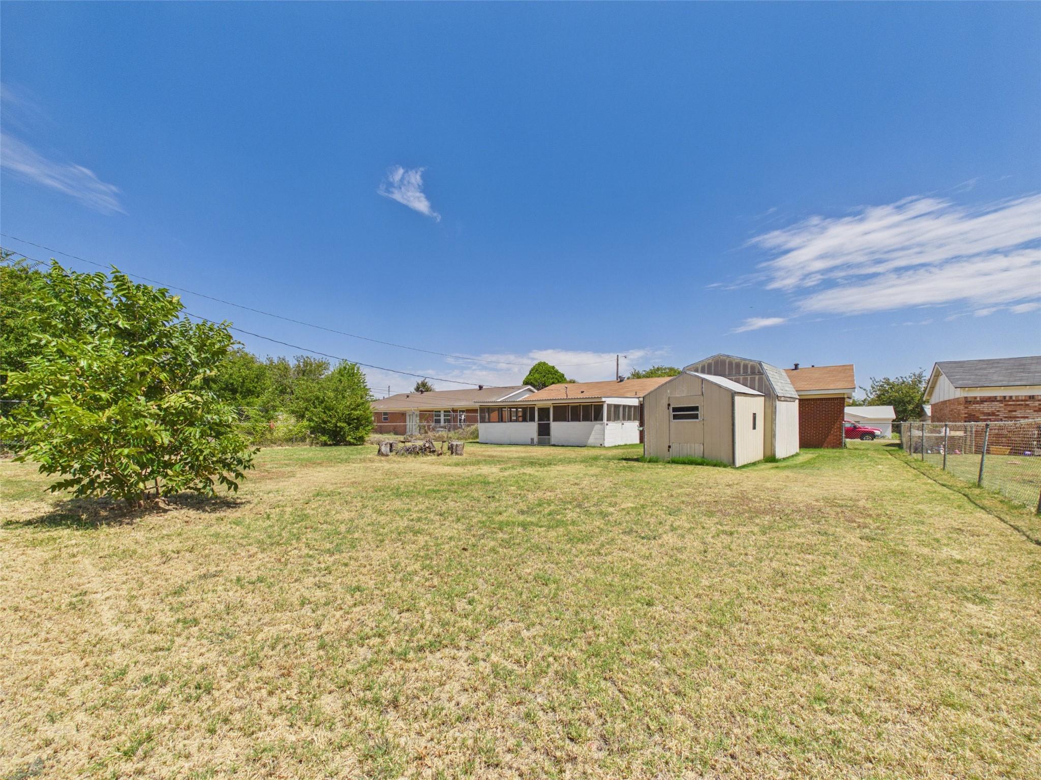 main property photo 34