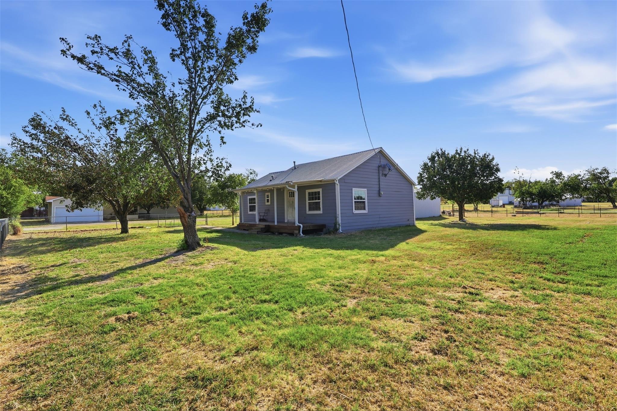 main property photo 3