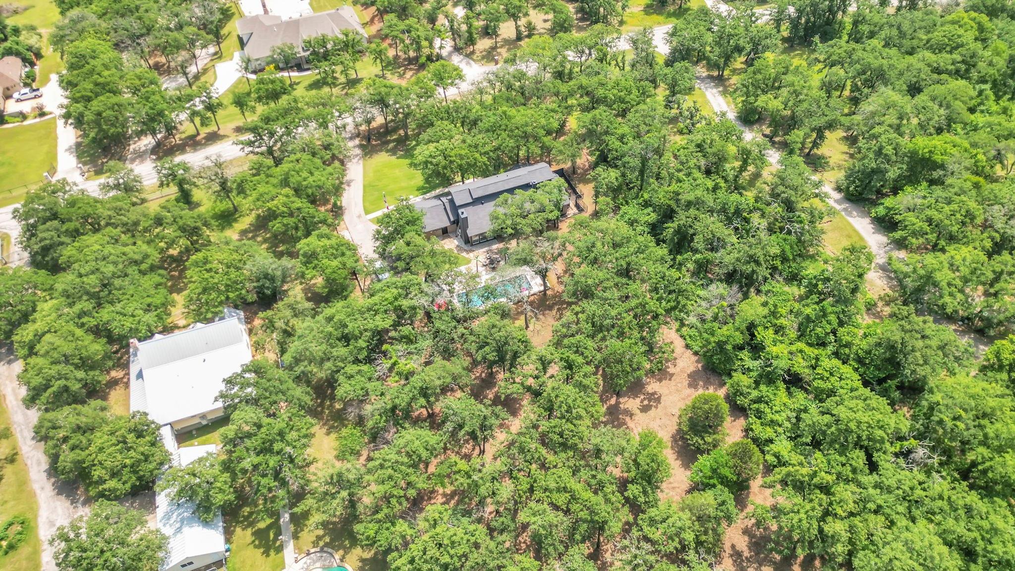 main property photo 37
