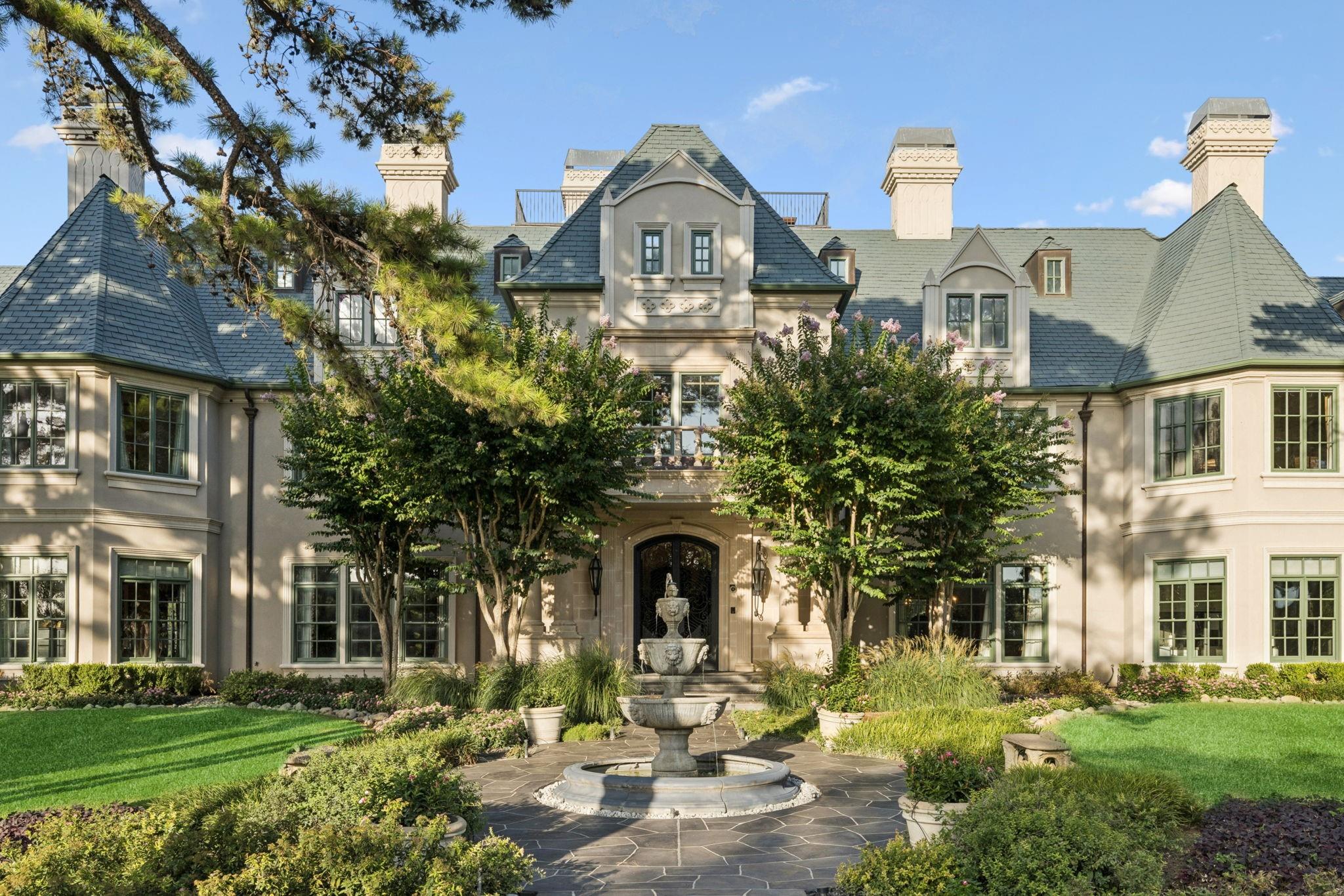 main property photo 3