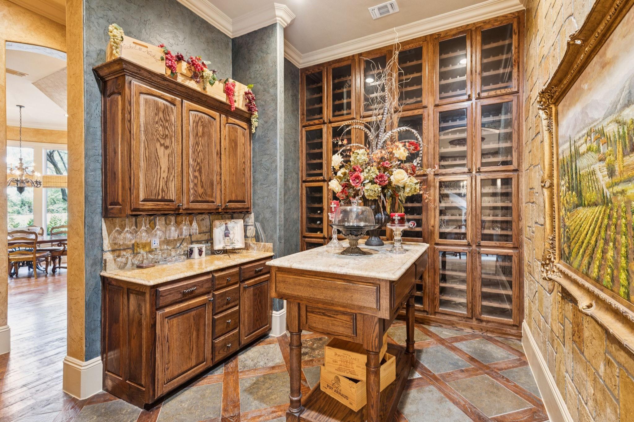 main property photo 7
