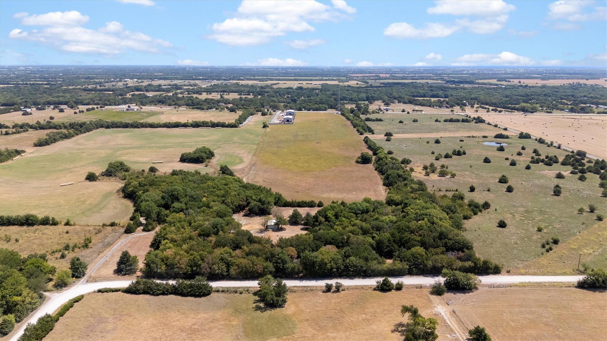 main property photo 13