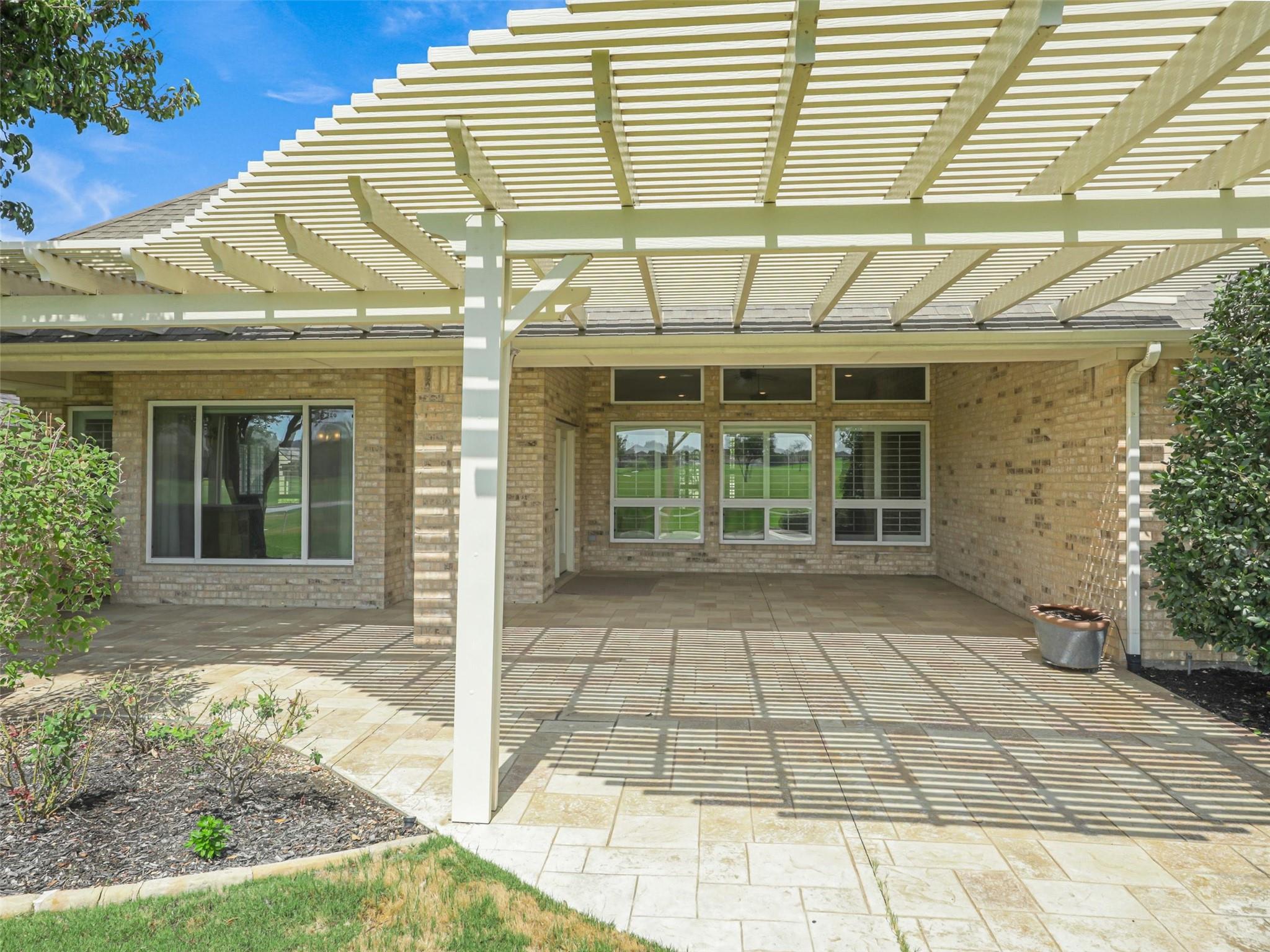main property photo 31