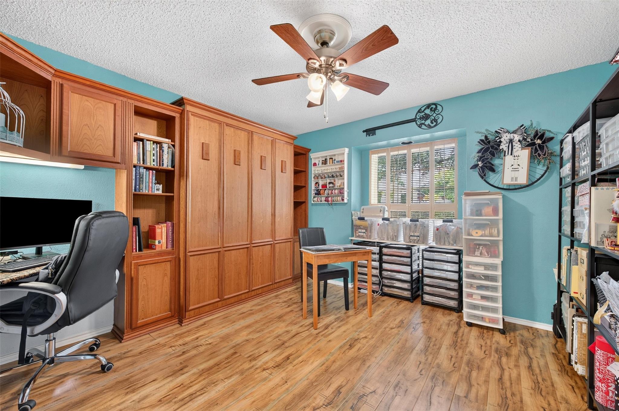 main property photo 30