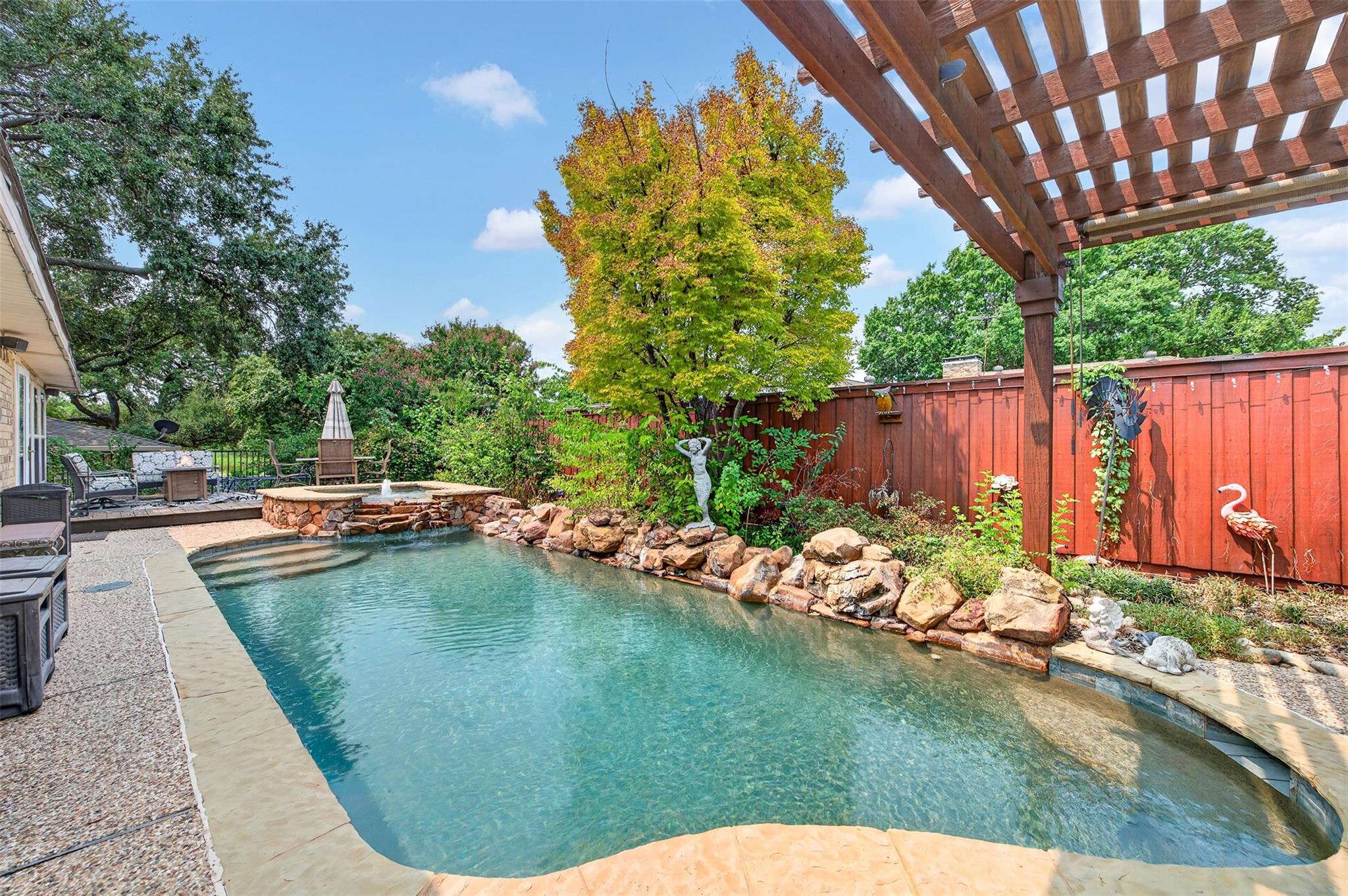 main property photo 36
