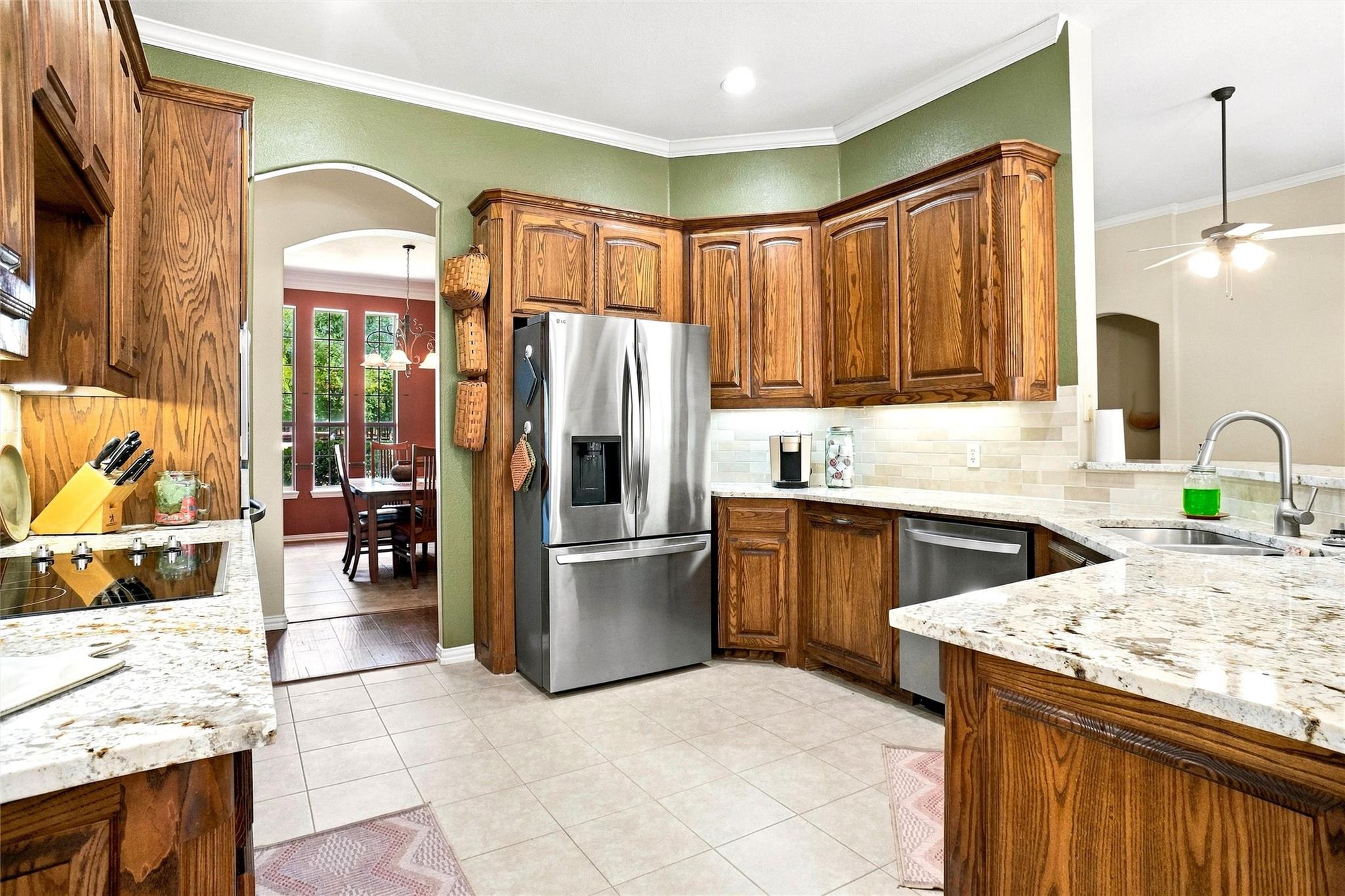 main property photo 6