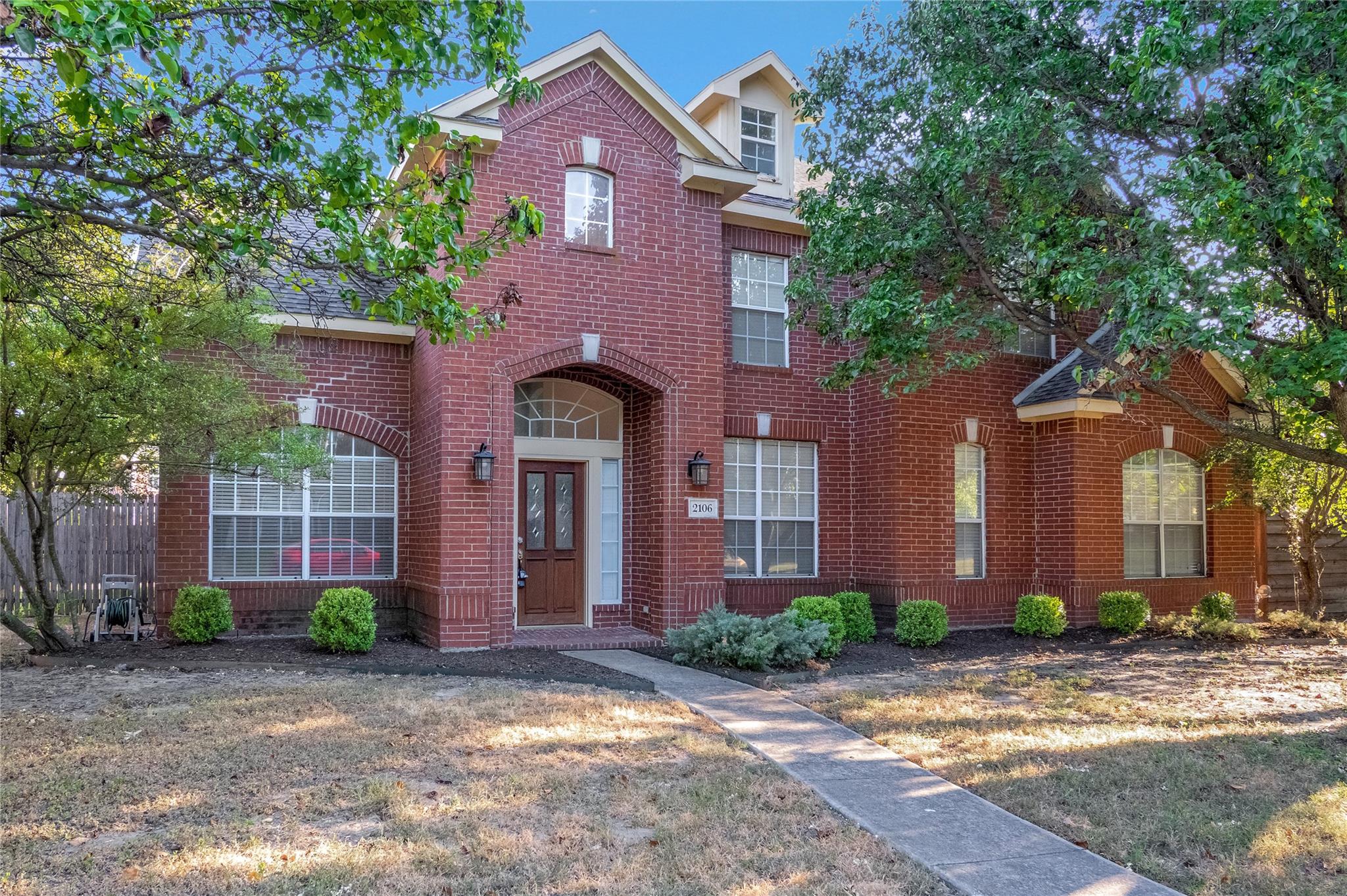 main property photo 17