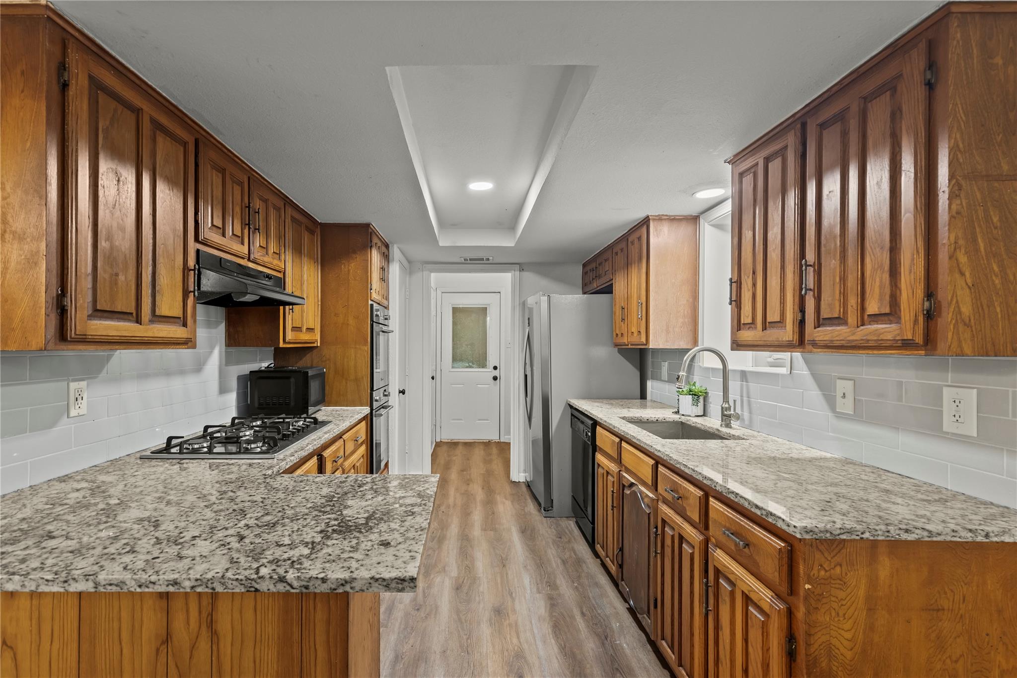 main property photo 17