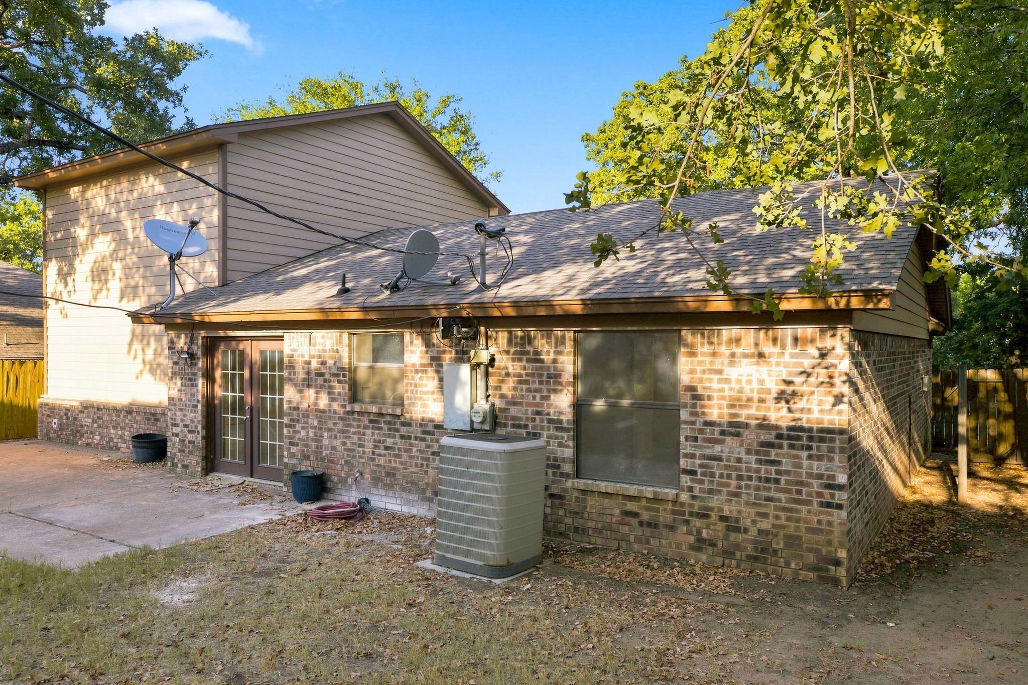 main property photo 32