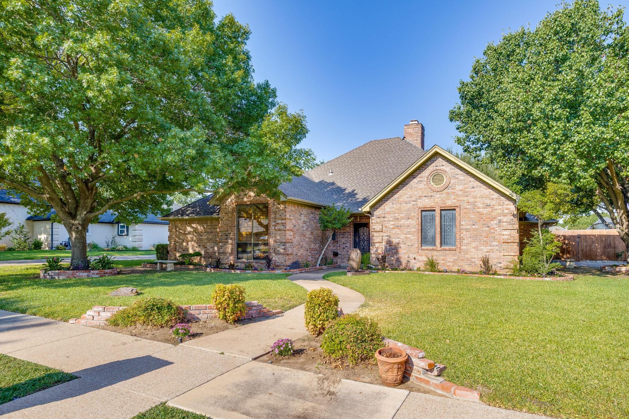 main property photo 30