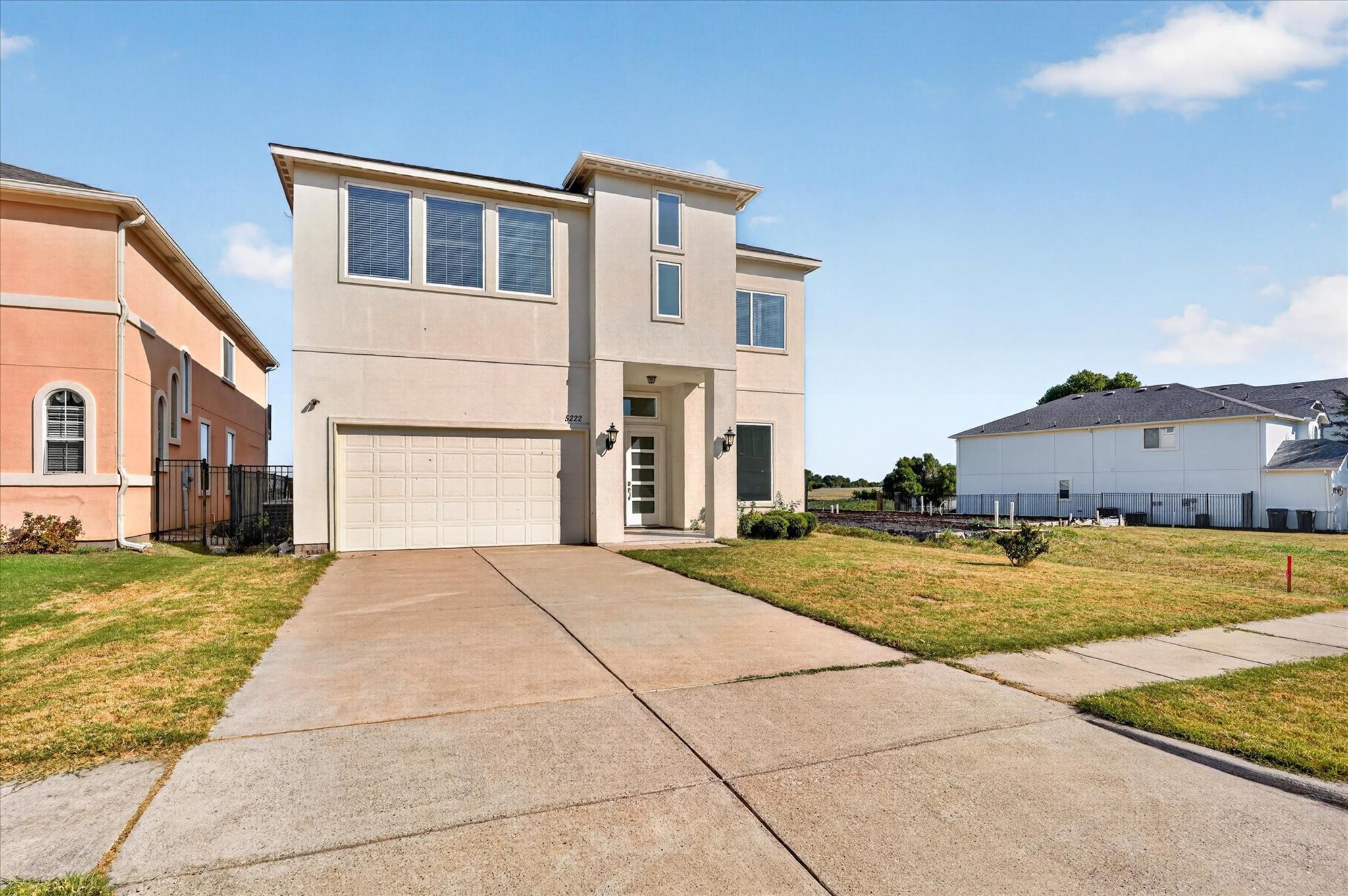 main property photo 3