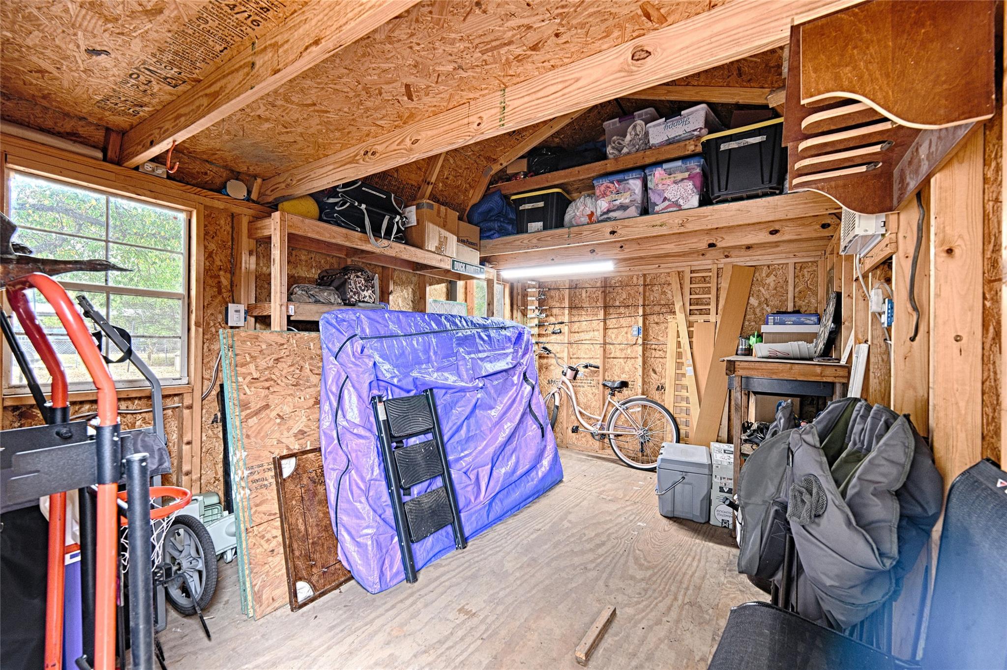main property photo 25