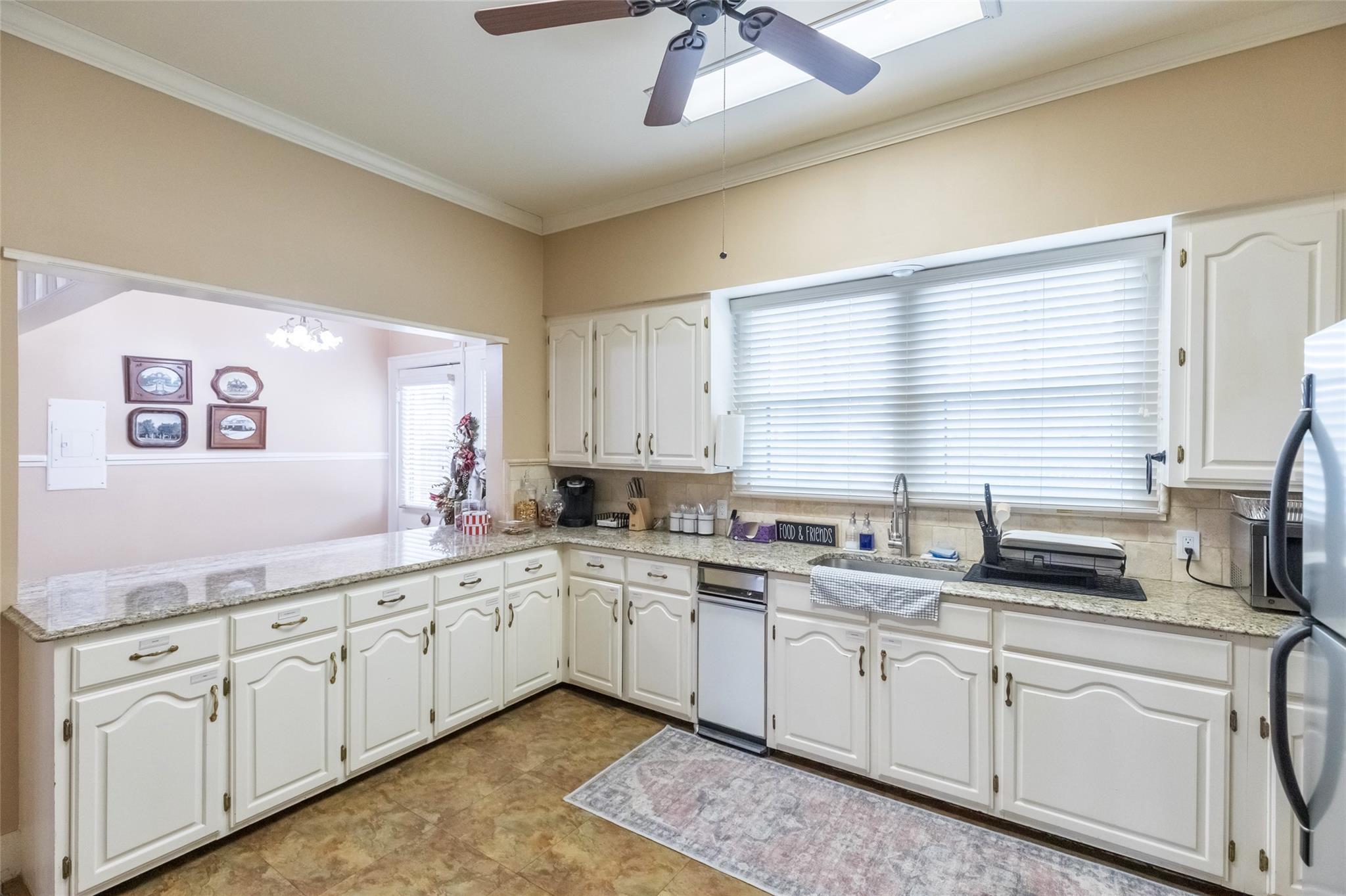 main property photo 18