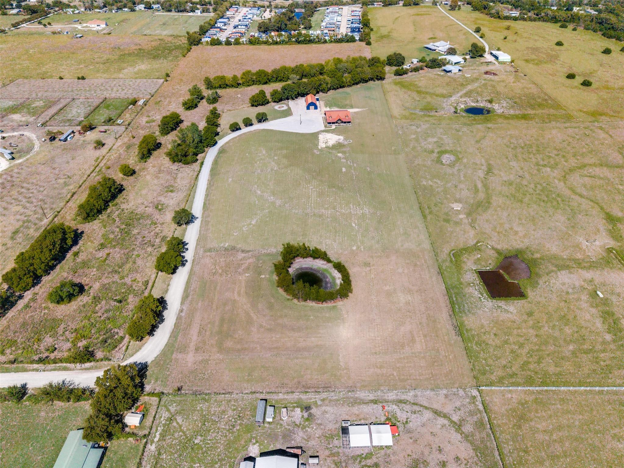 main property photo 3