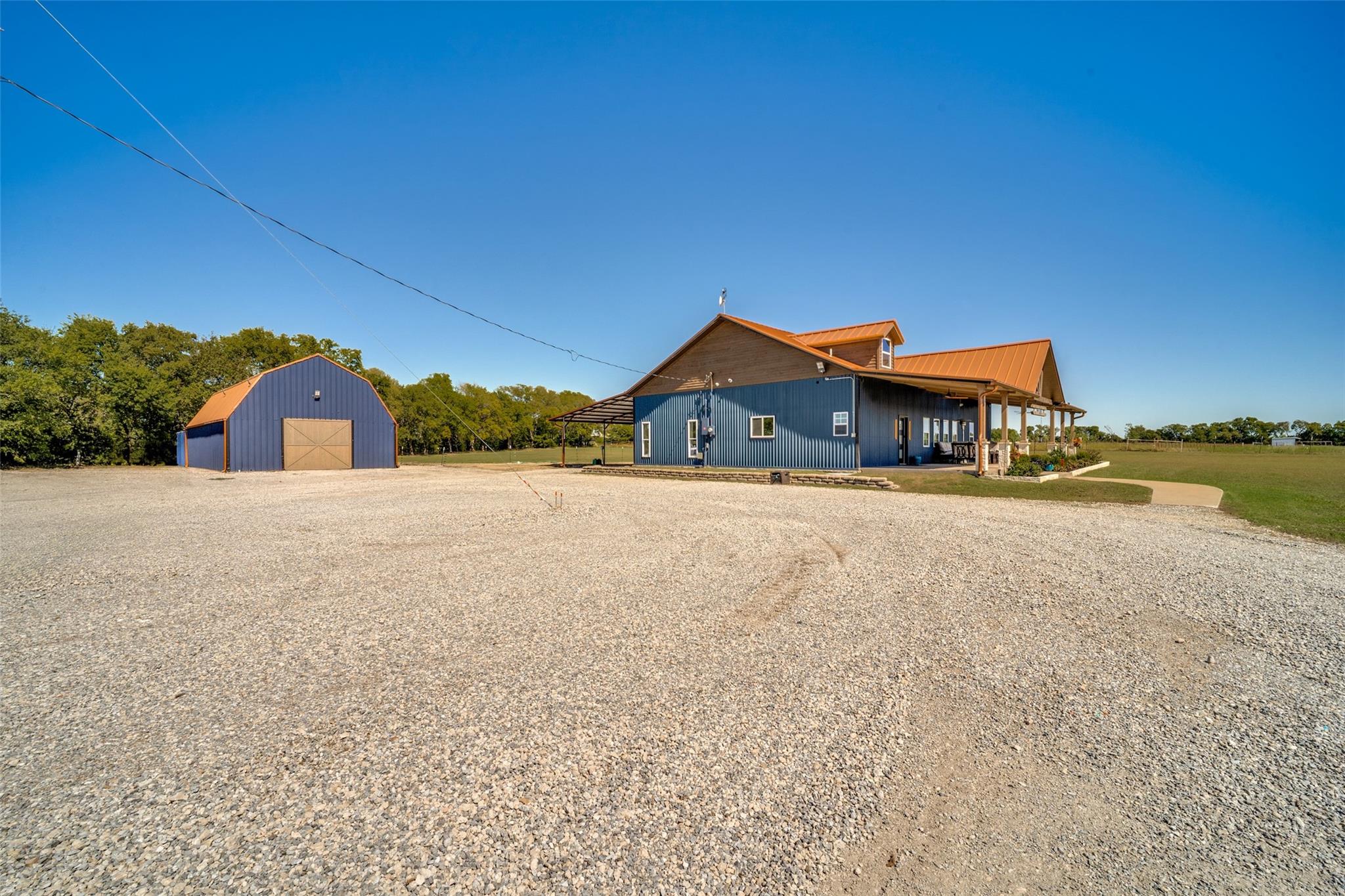 main property photo 31