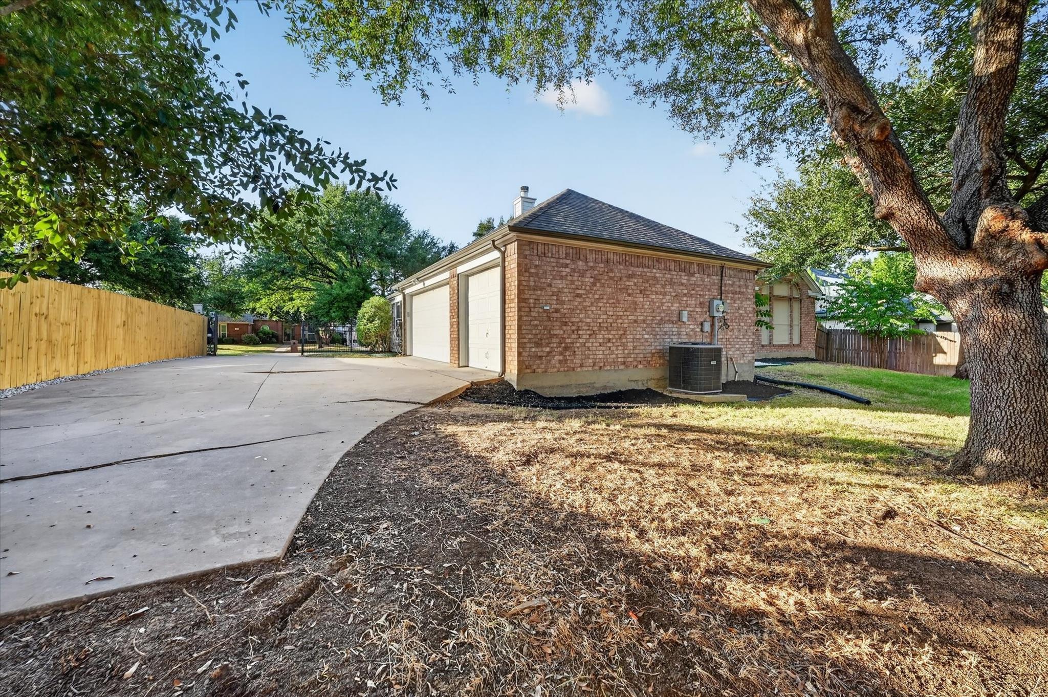 main property photo 37