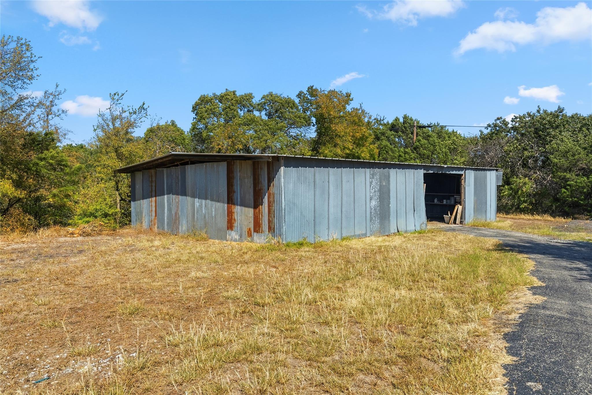 main property photo 24