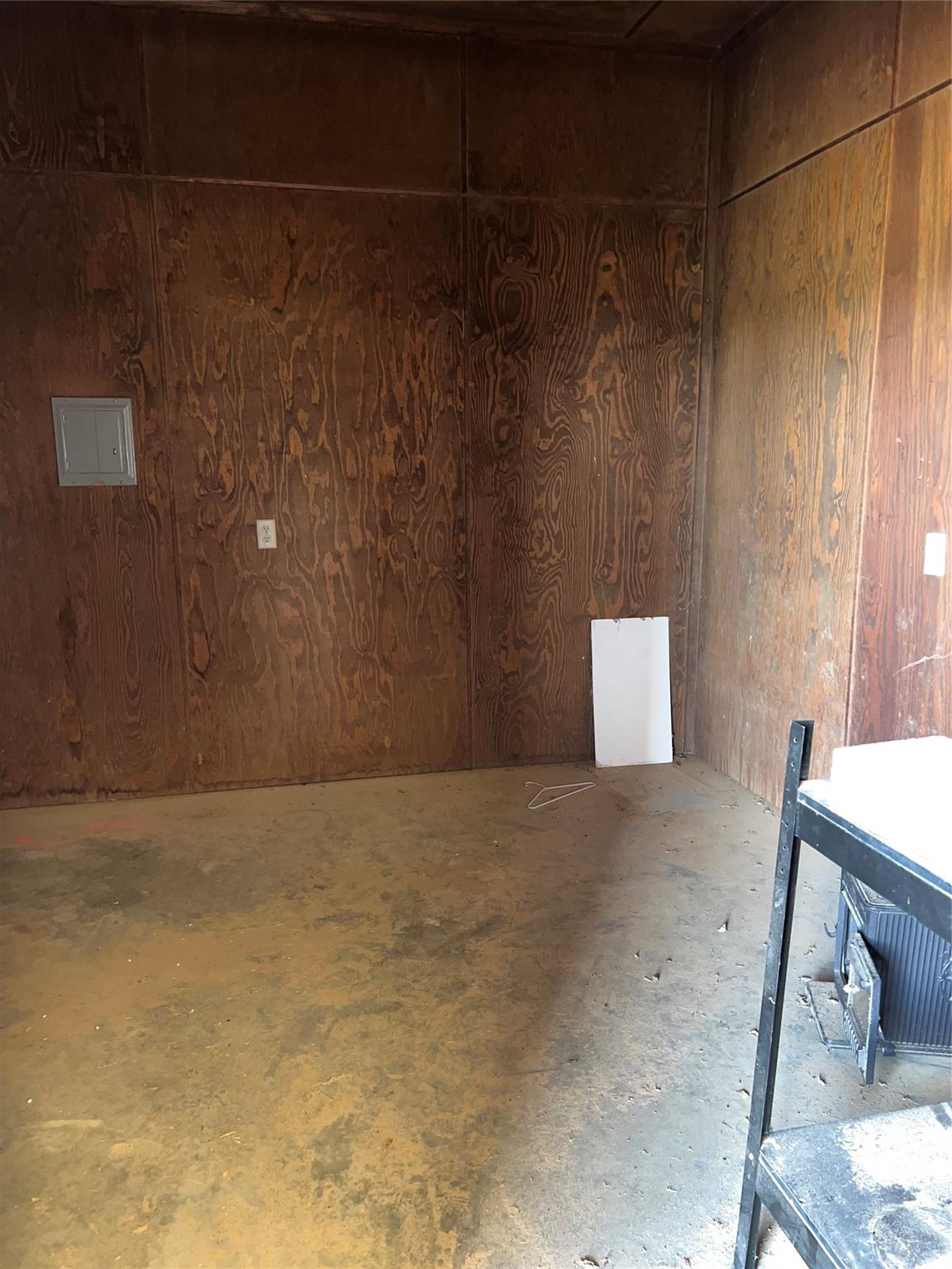 main property photo 37