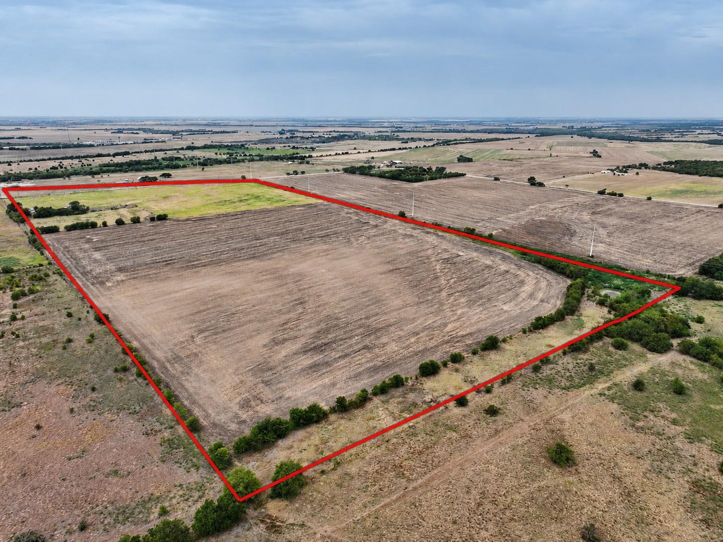 main property photo 11