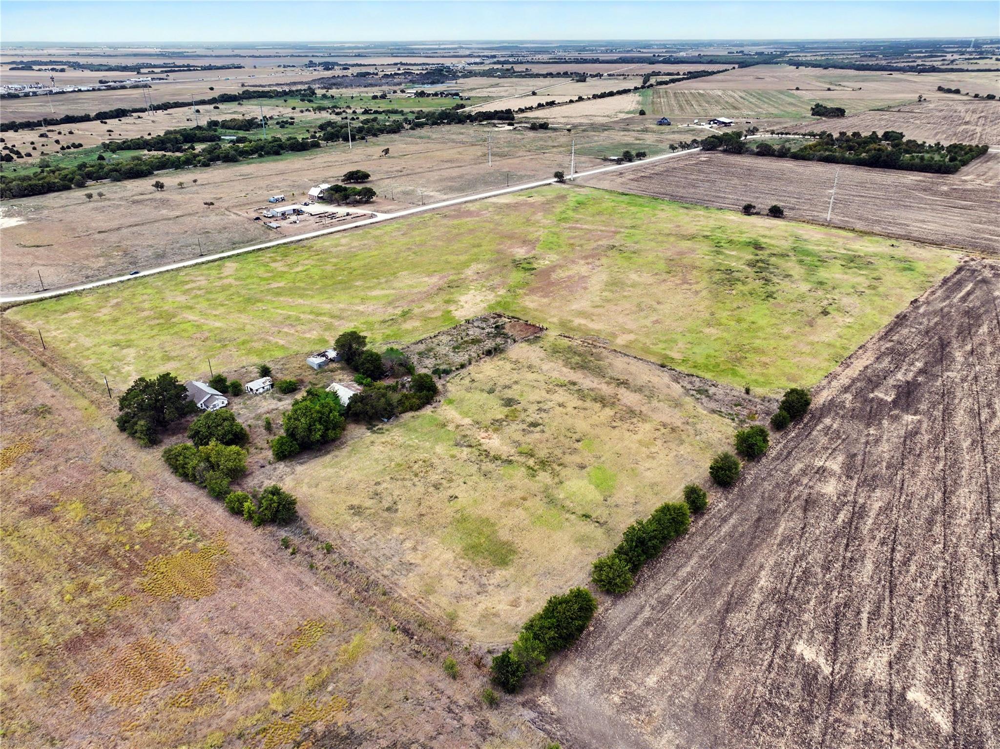 main property photo 18