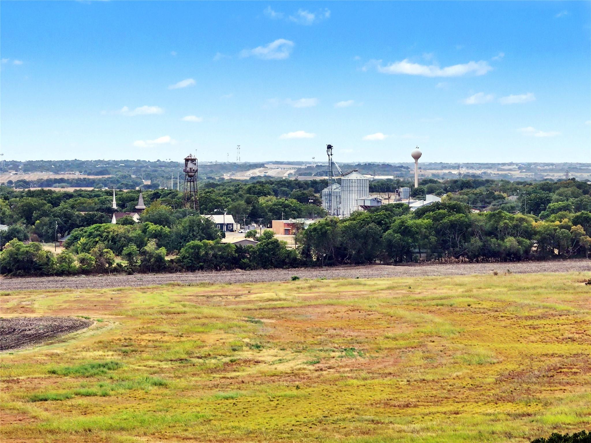 main property photo 26