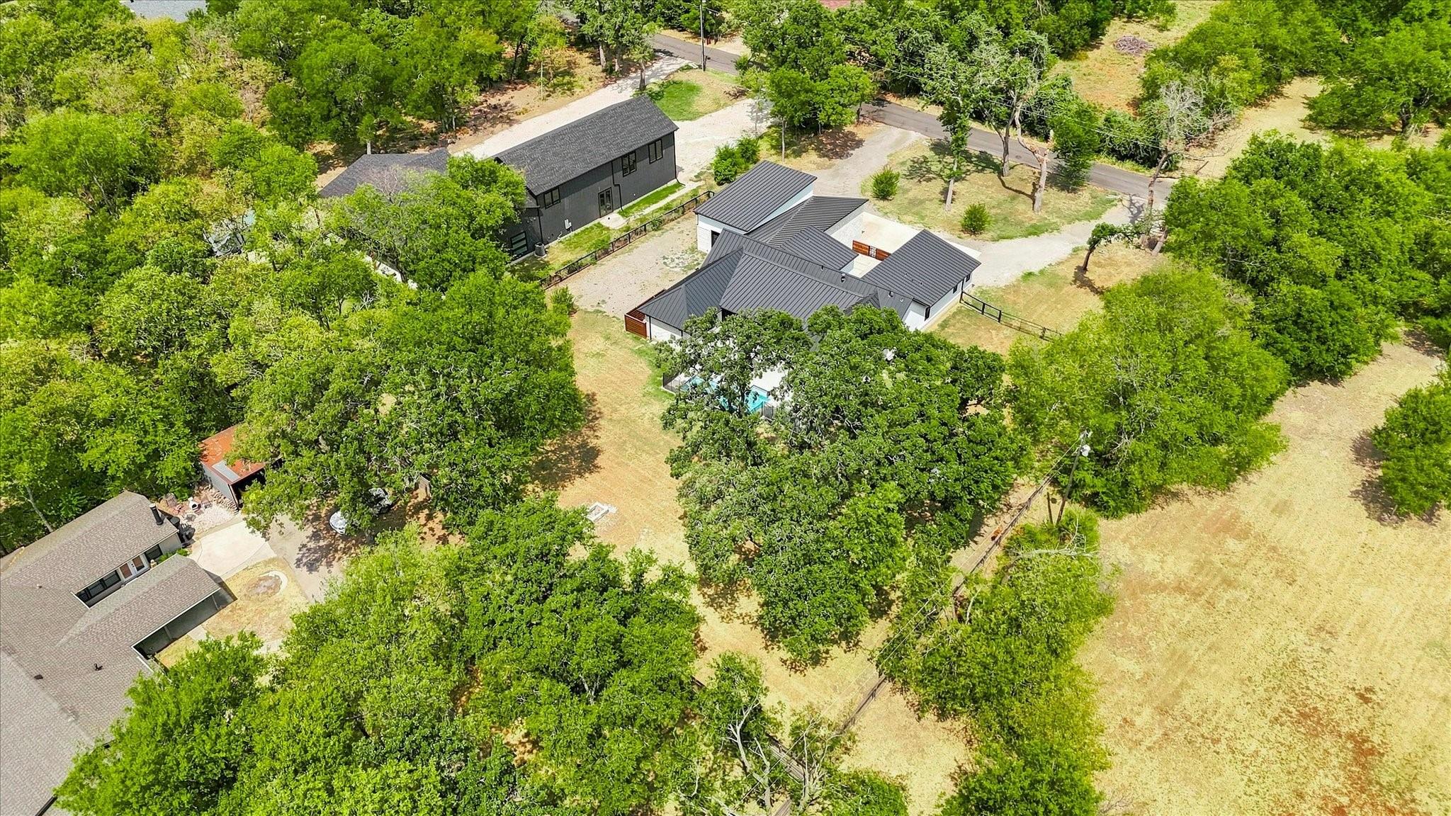 main property photo 36