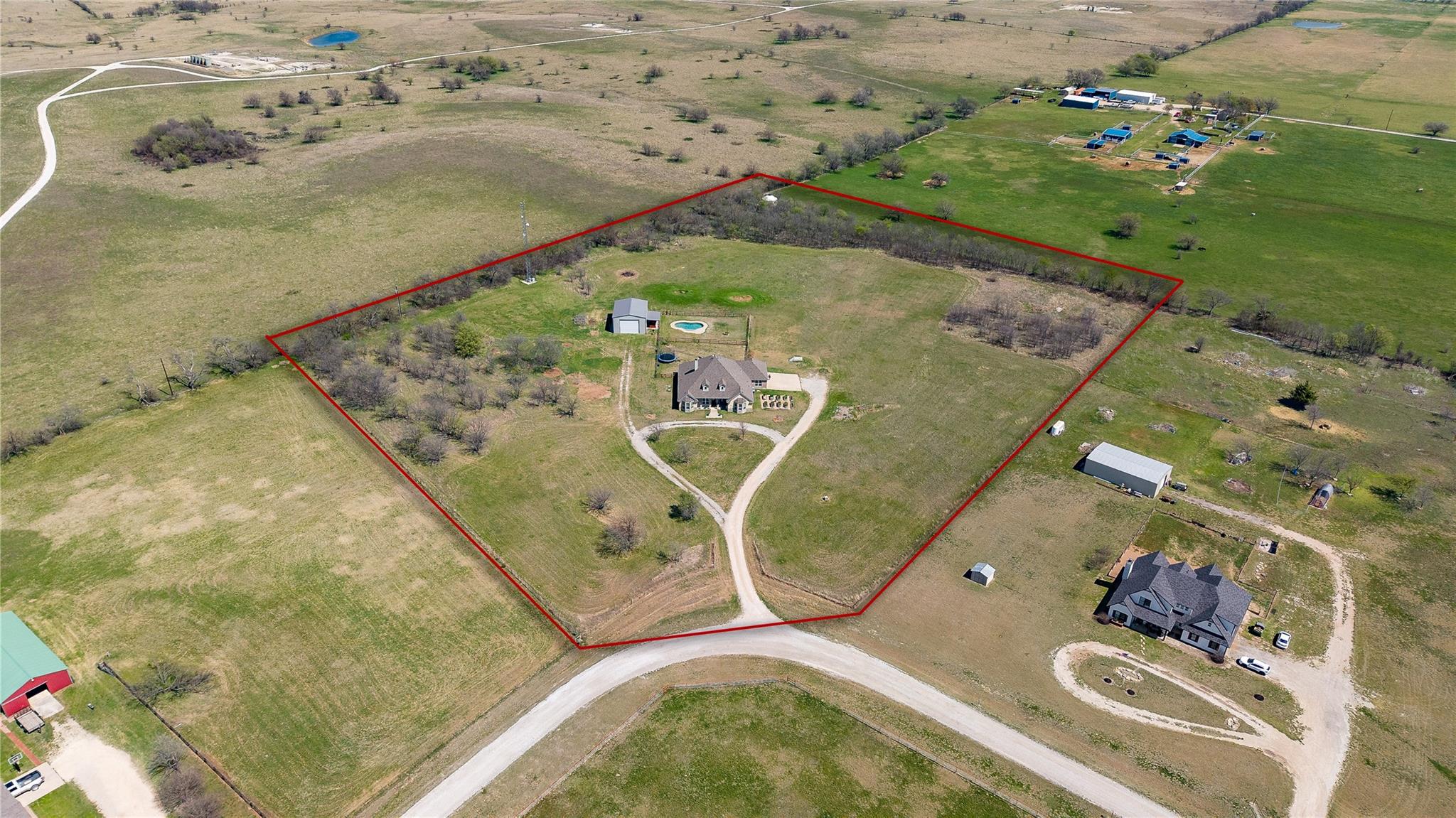 main property photo 3
