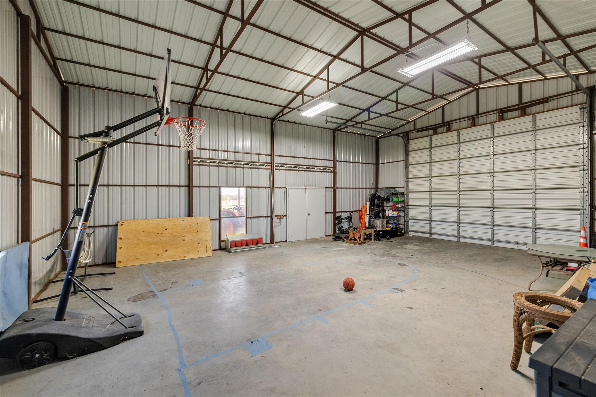 main property photo 7