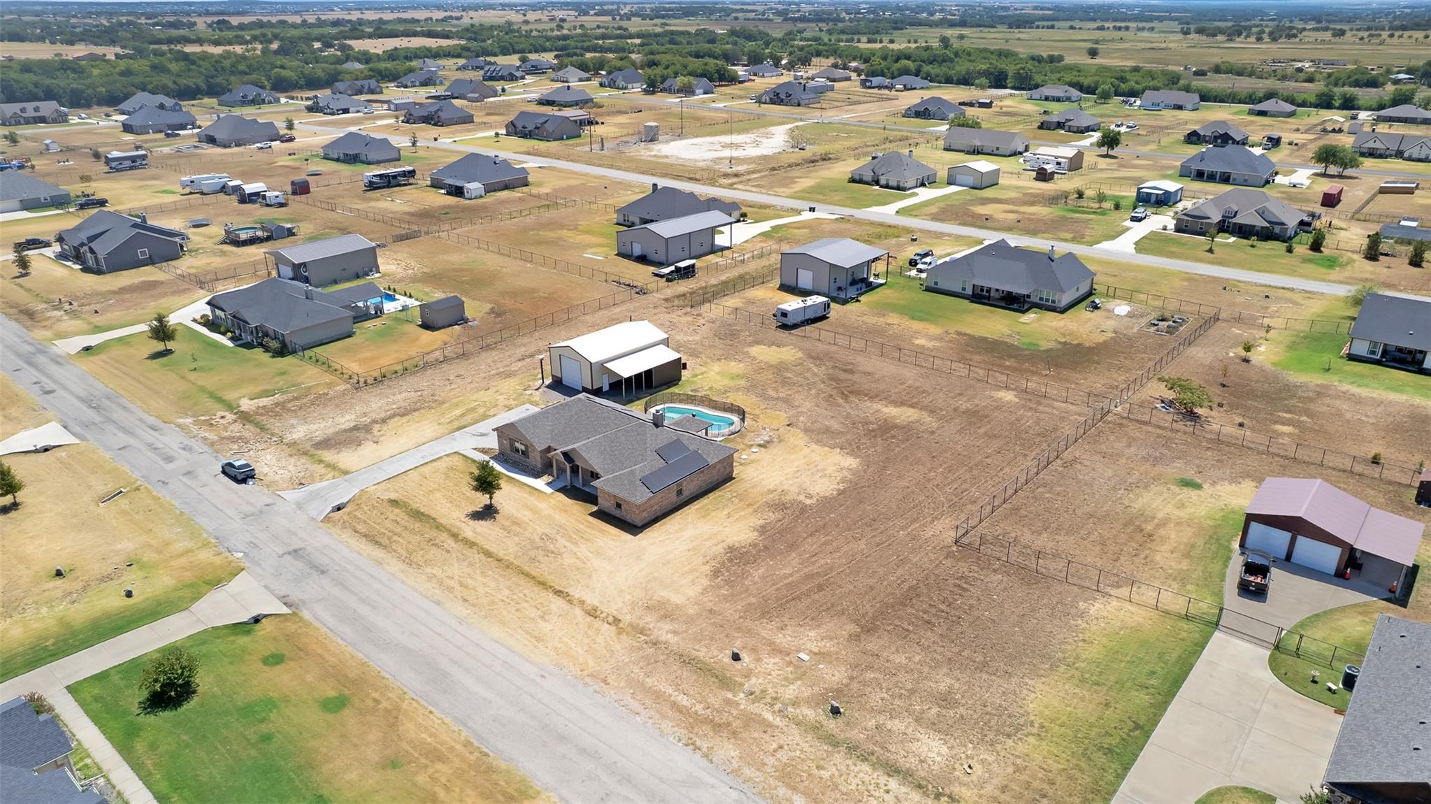 main property photo 32