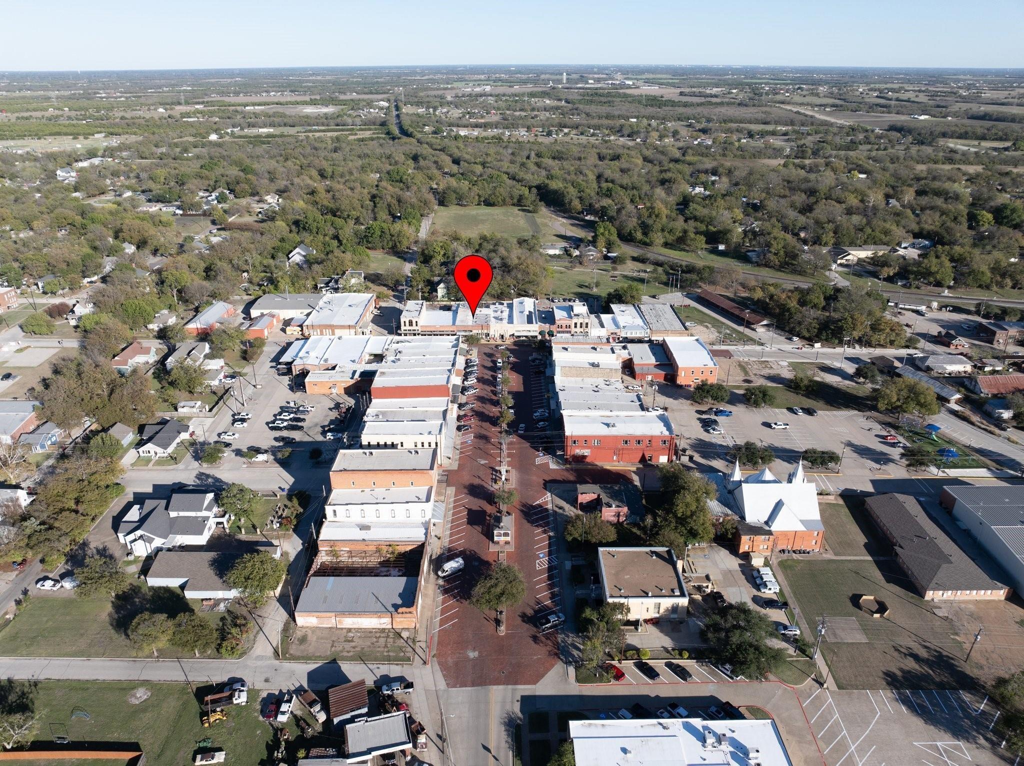 main property photo 11