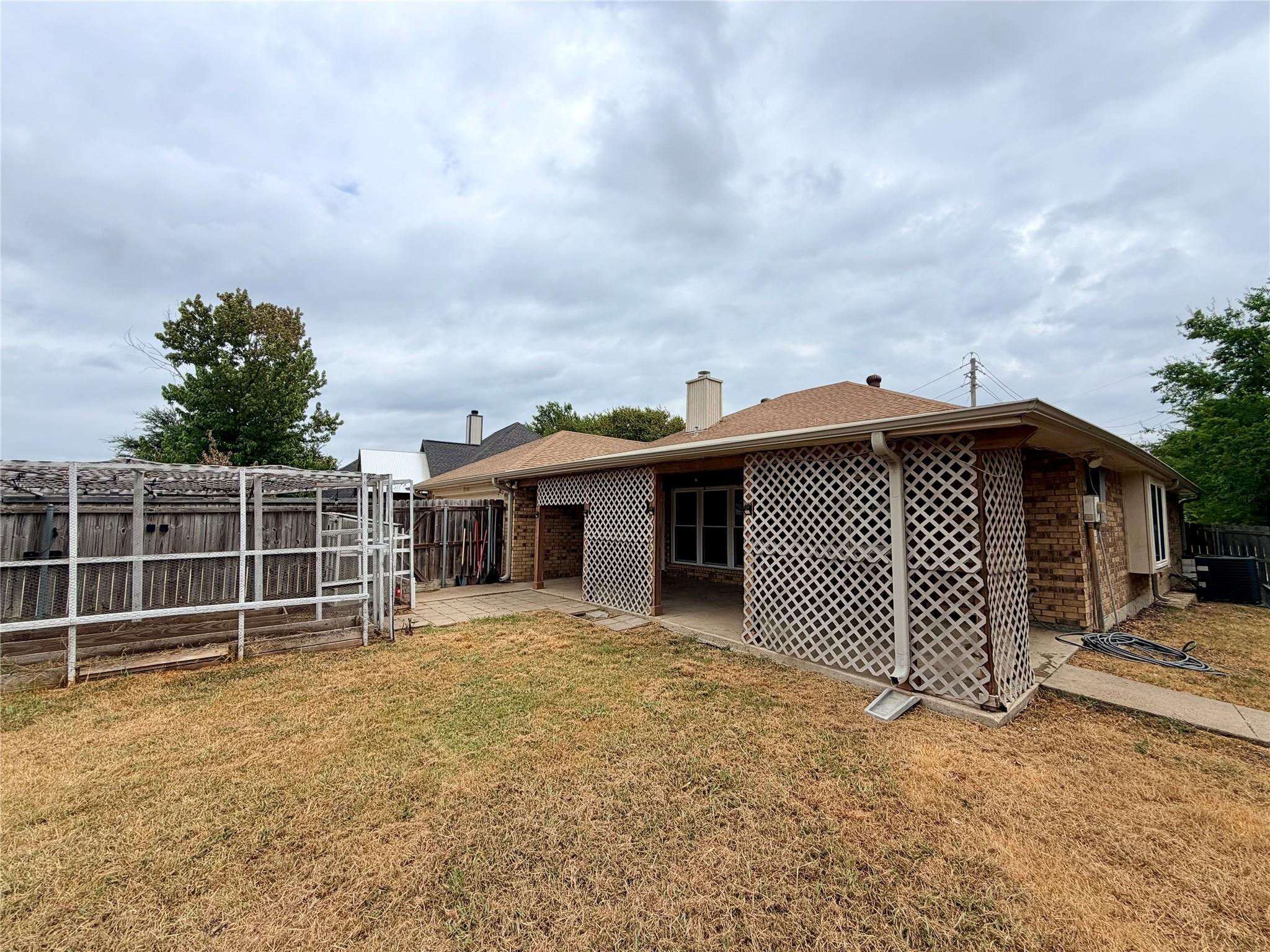 main property photo 29