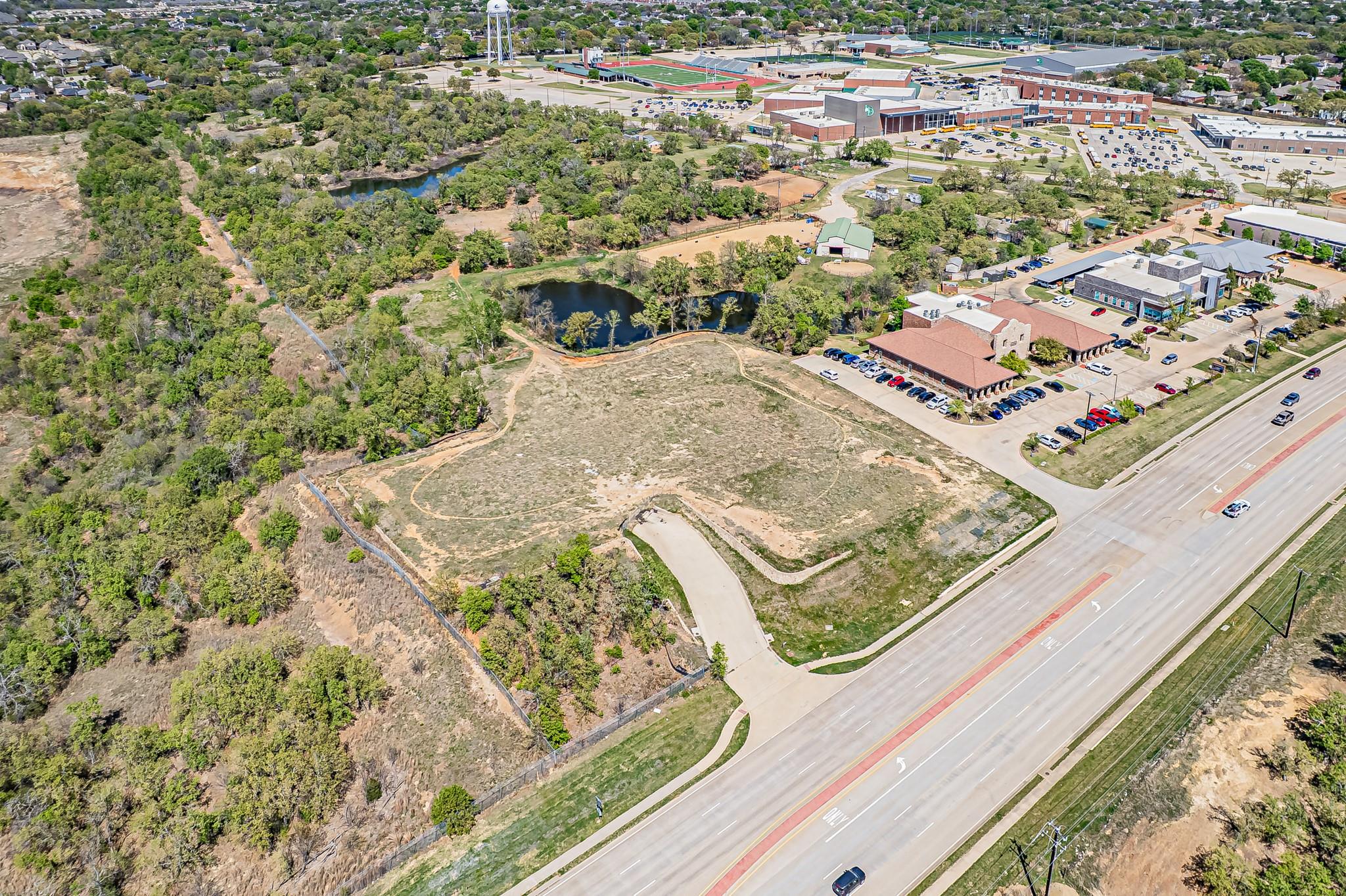main property photo 8