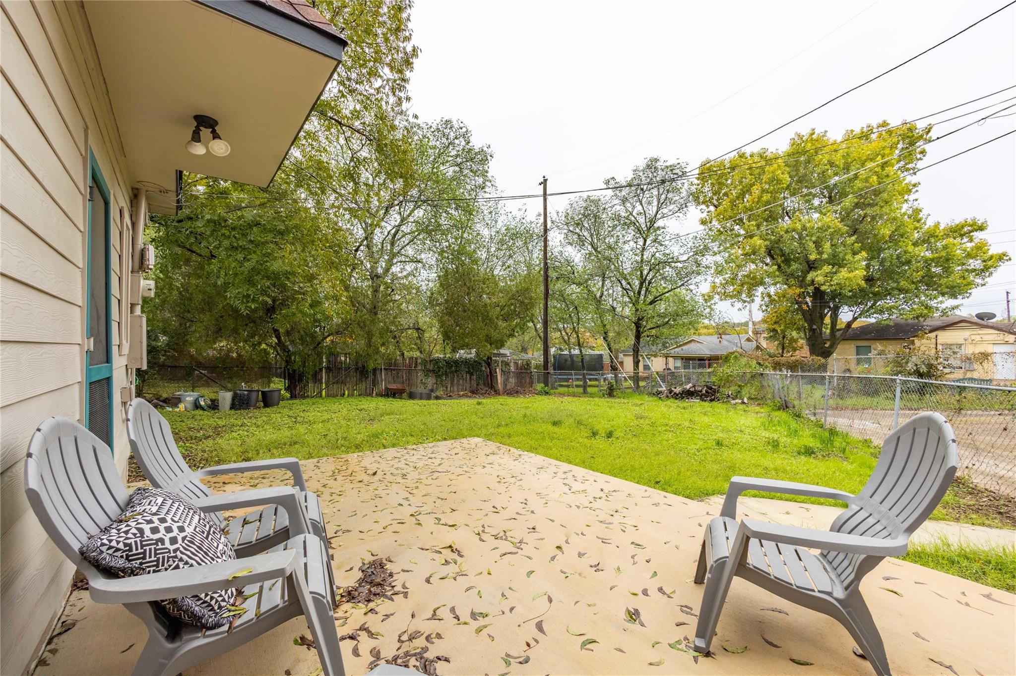 main property photo 31